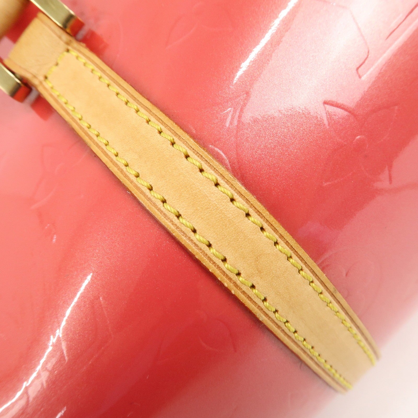 Louis Vuitton M9133F Hand Bag - Framboise, Vernis Leather