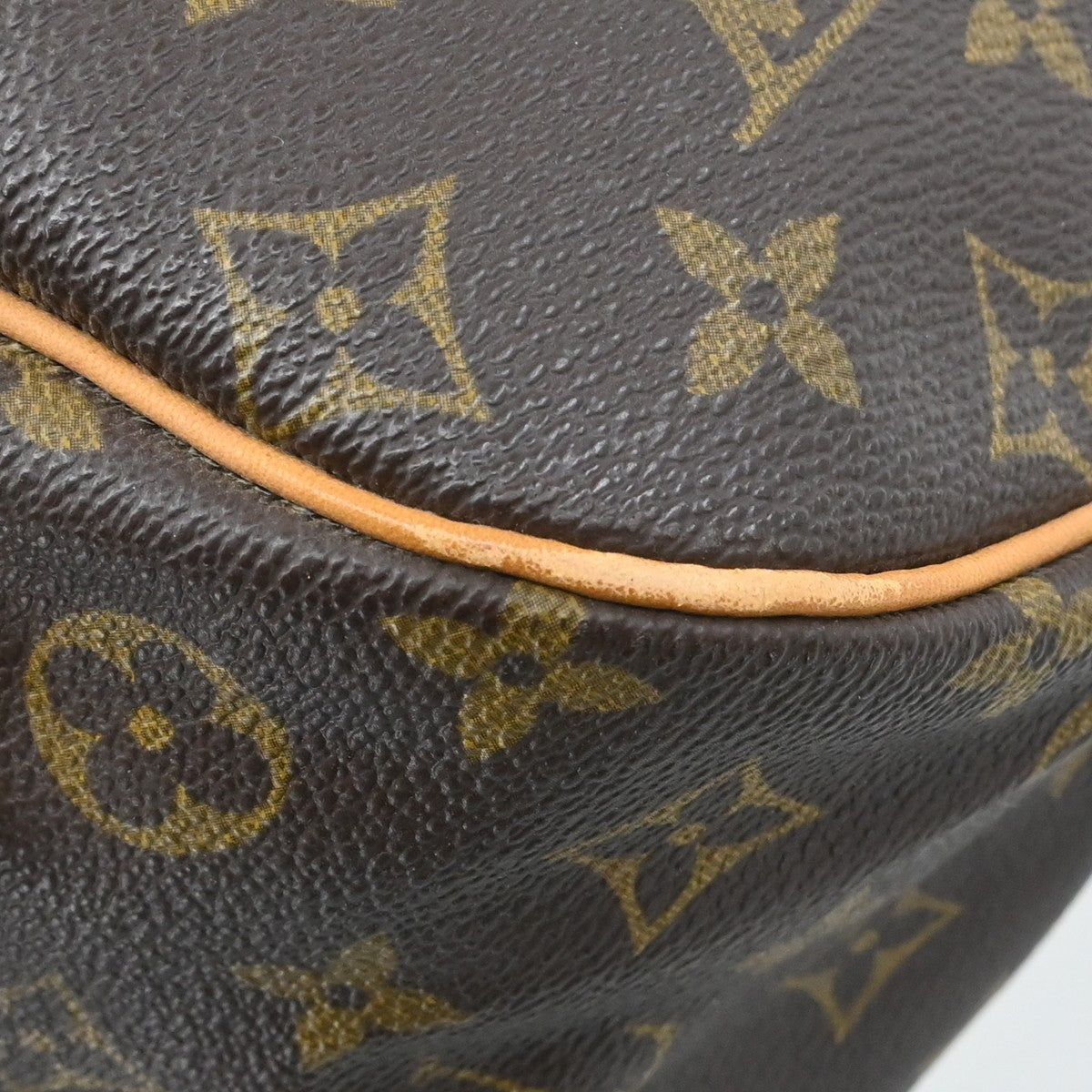 Louis Vuitton Saumur 35 Shoulder Bag - Brown, Monogram Canvas, Leather