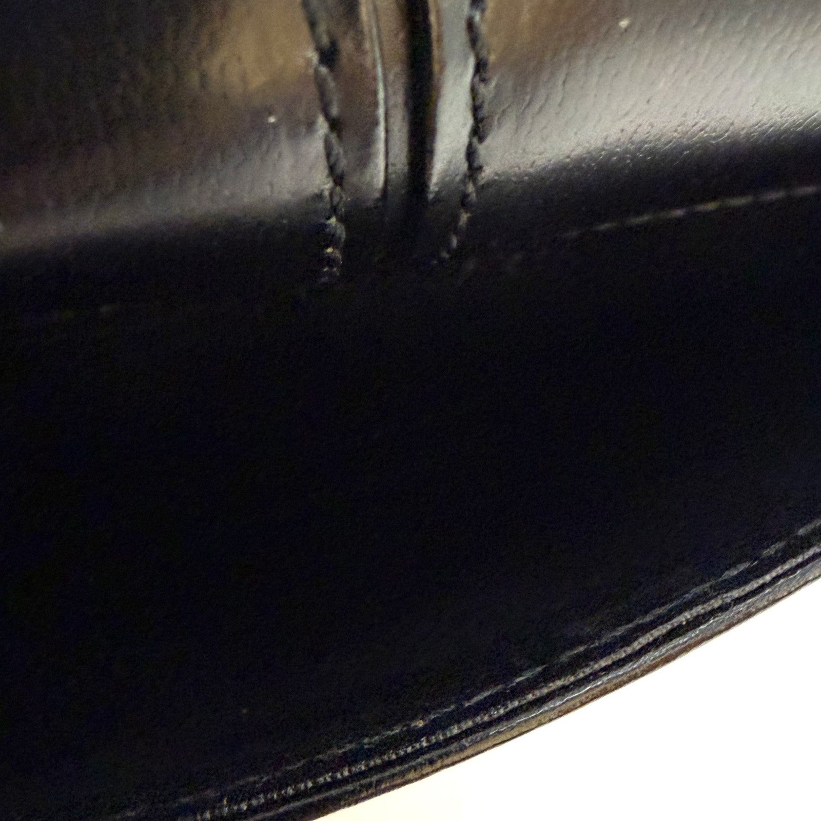 Saint Laurent Shoulder Hand Bag - Leather