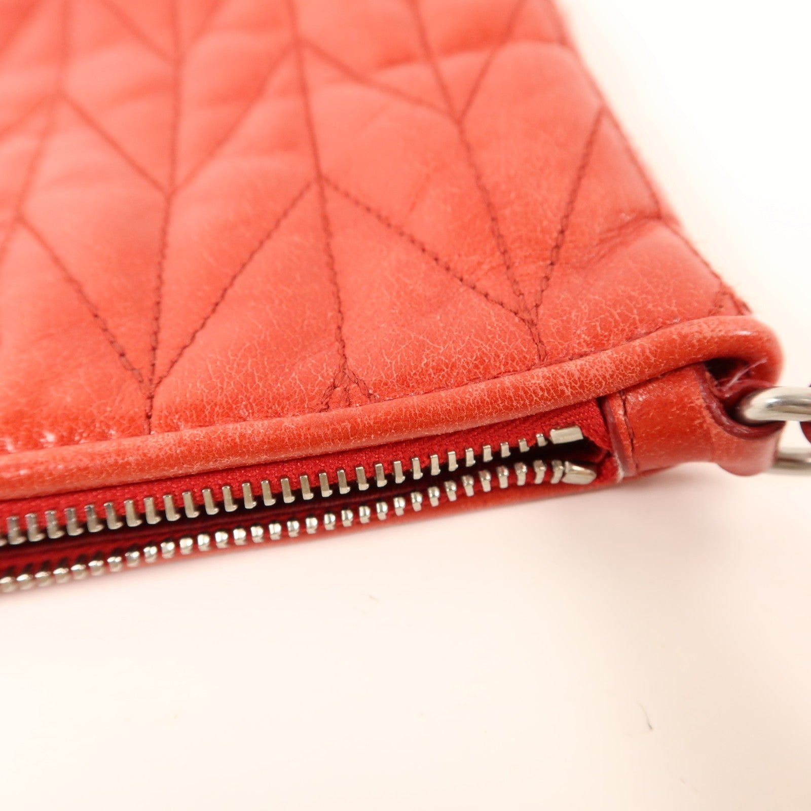Miu Miu SHW Pouch - Red, Calfskin Leather