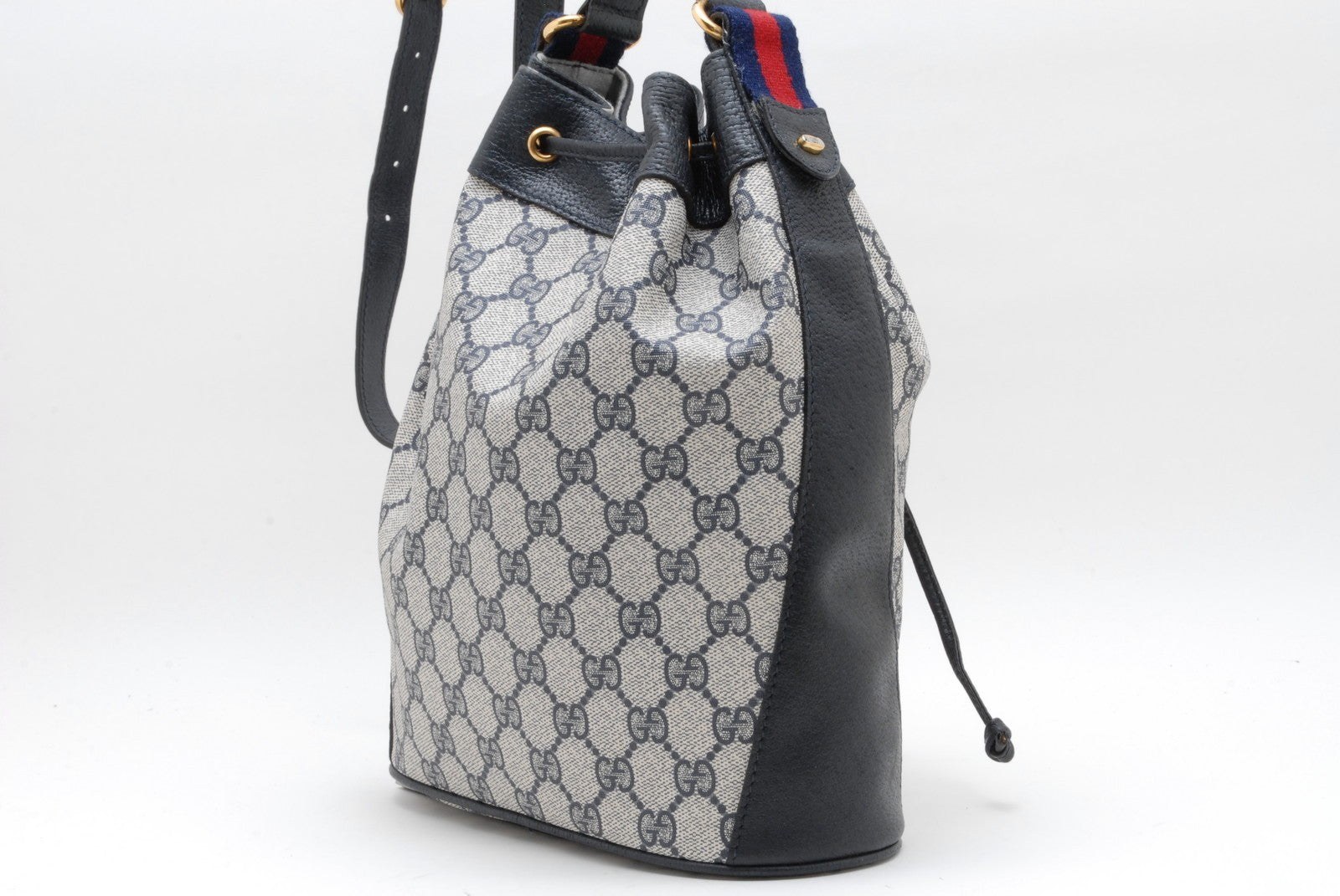 Gucci GG Bucket Bag Shoulder Bag - Navy, Canvas and Leather