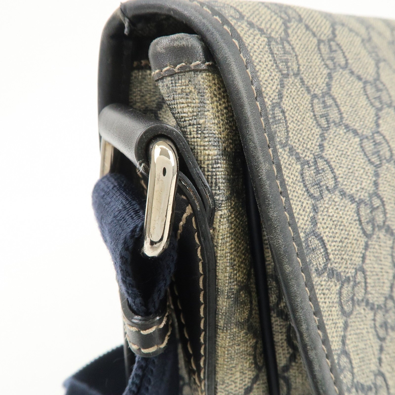 Gucci Shoulder Bag - Beige Navy, GG Supreme