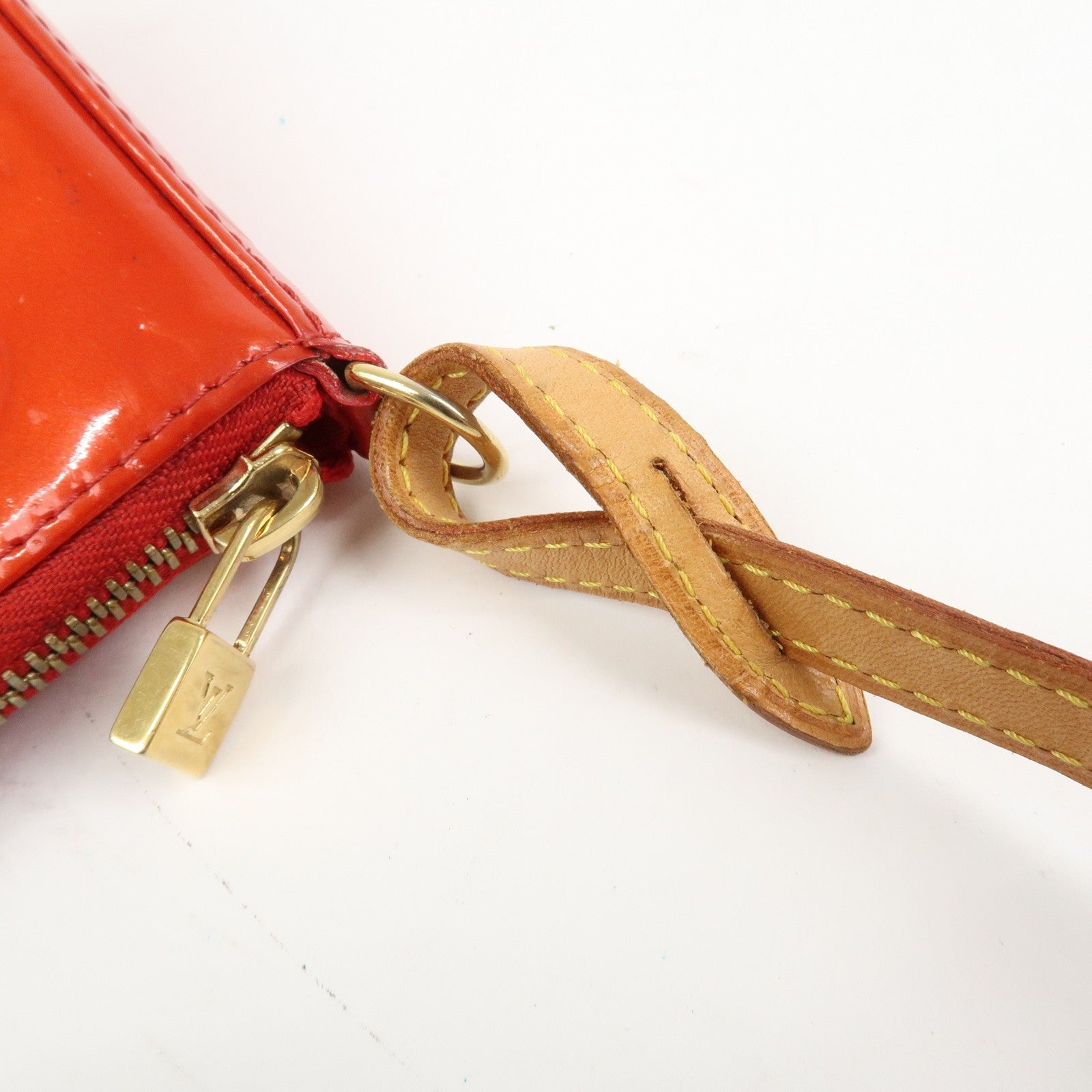 Louis Vuitton Monogram Vernis Mallory Square Shoulder Bag - Rouge, Vernis Leather