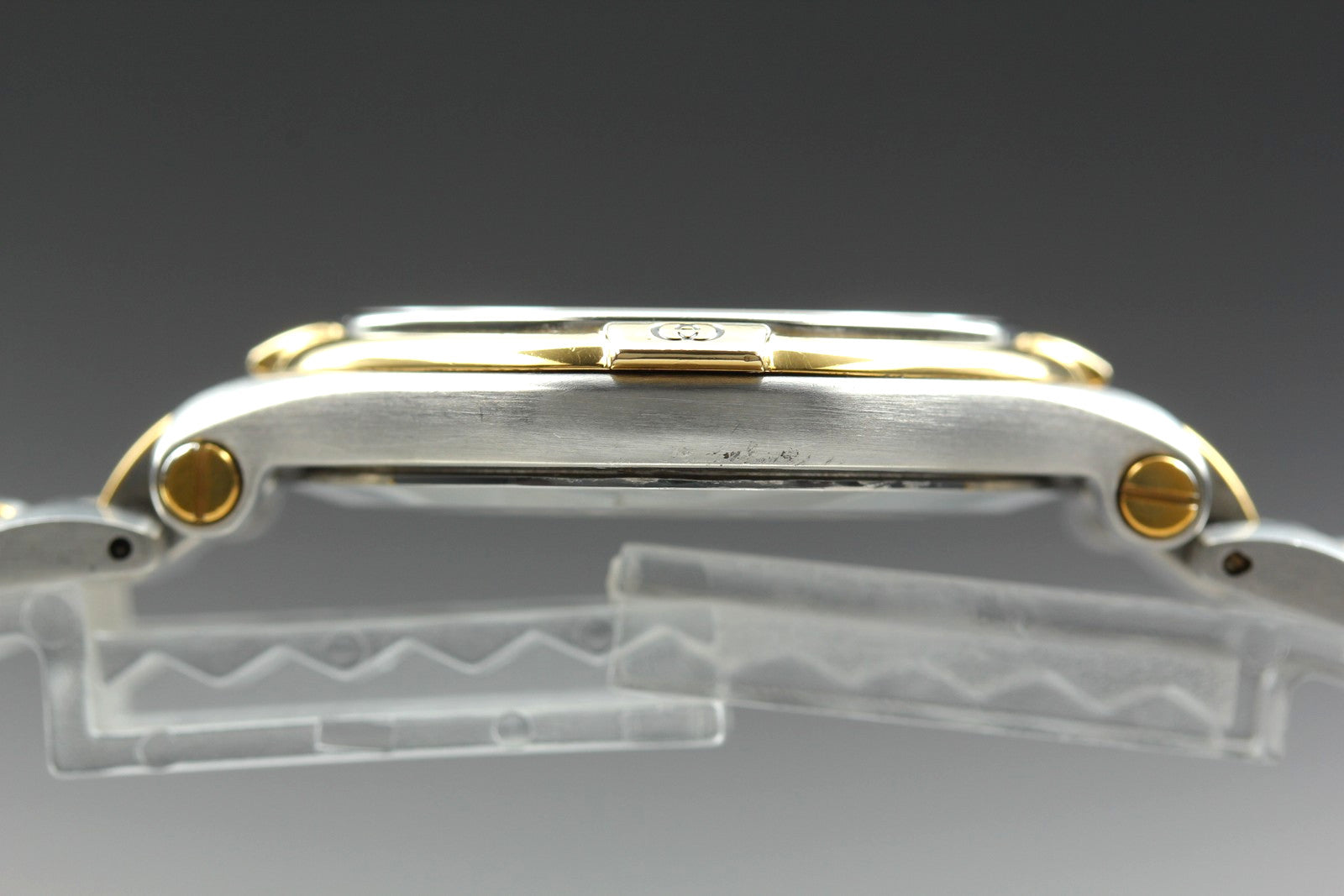 Gucci 9040M Watch - Ivory, Stainless Steel