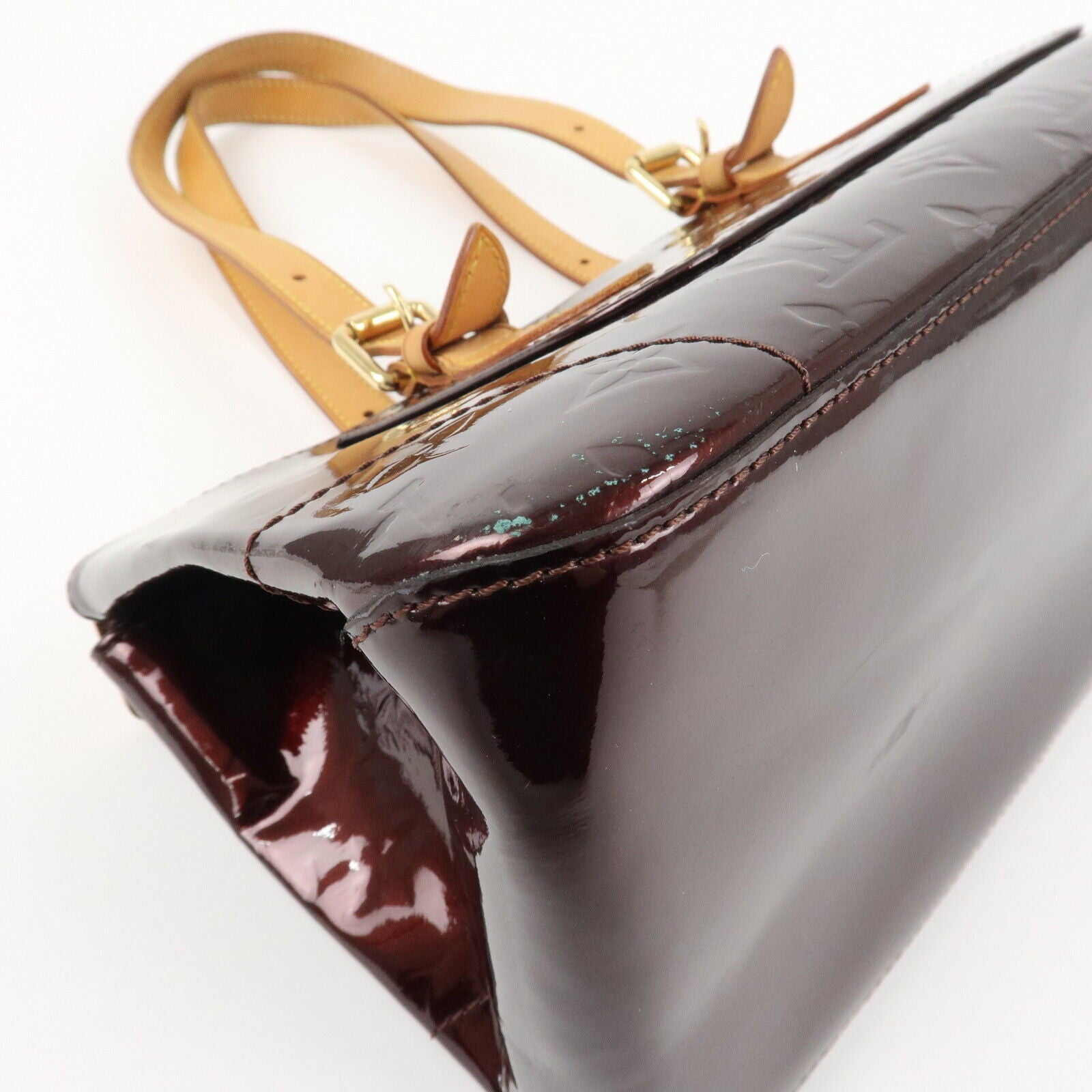 Louis Vuitton Avenue Handbag - Amarante, Vernis Leather