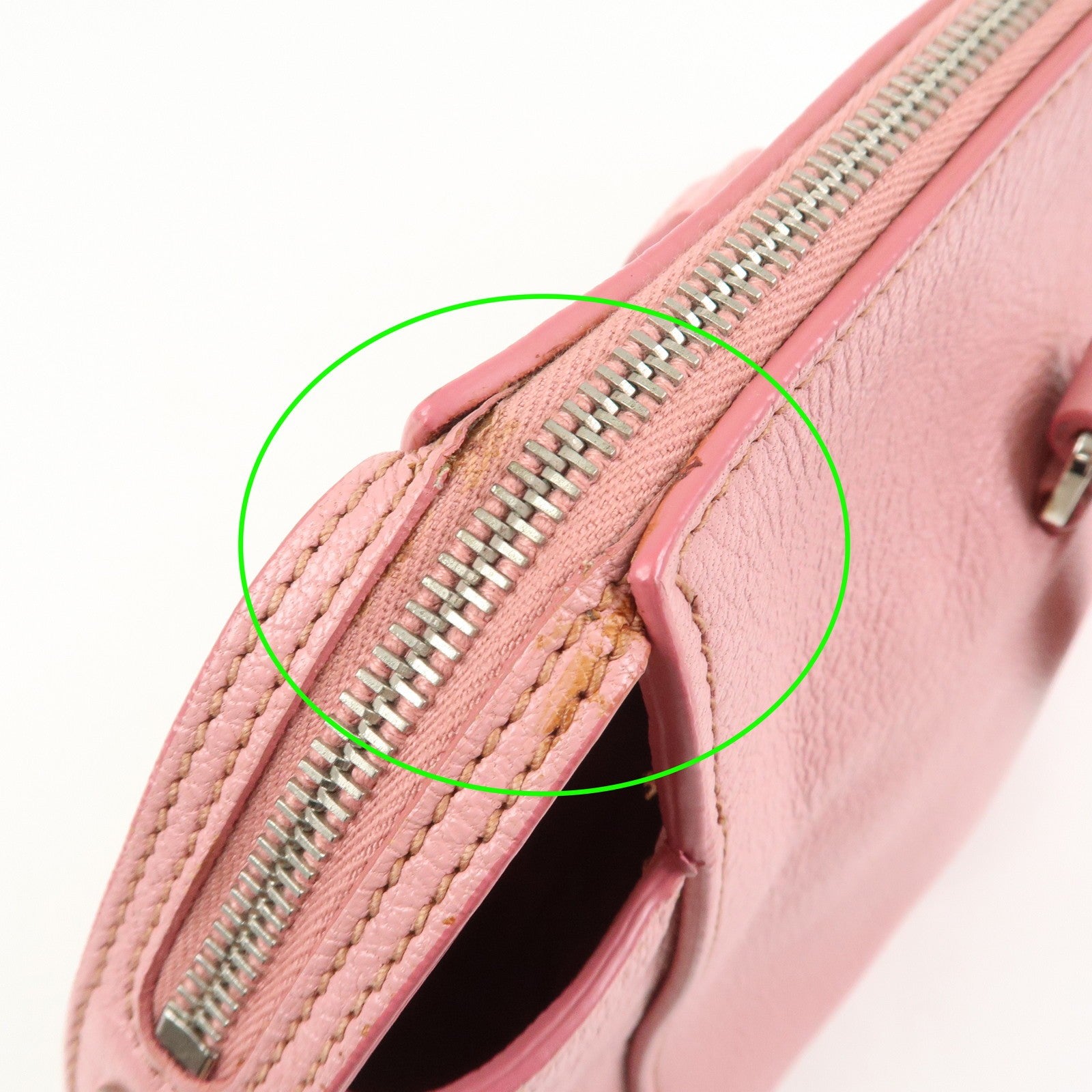 Miu Miu Logo Madras Hand Bag - Pink, Leather