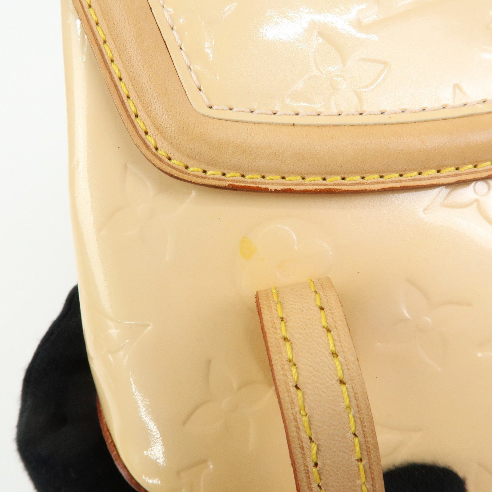 Louis Vuitton Shoulder Bag - Marshmallow Pink, Vernis Leather