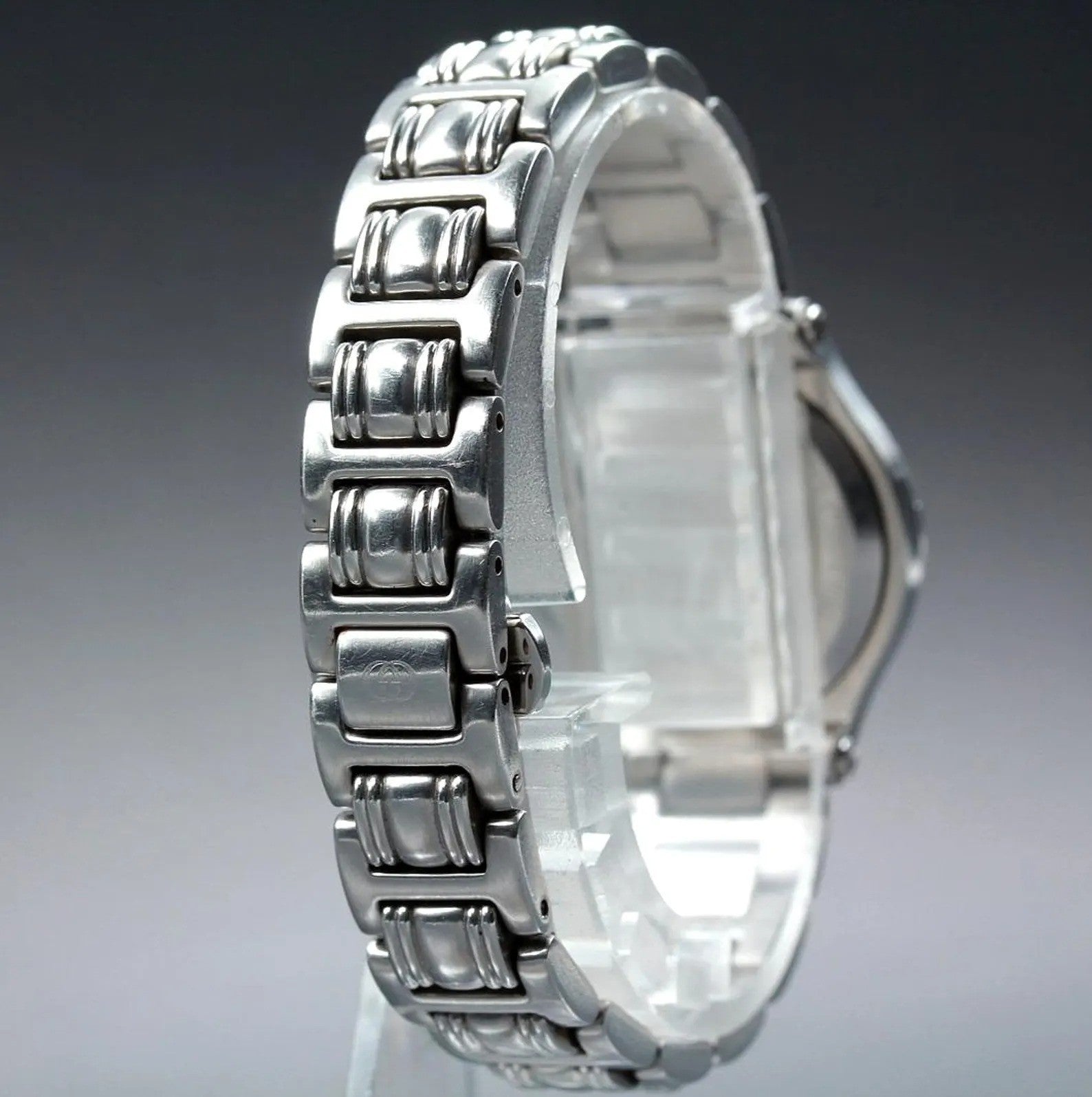 Gucci 9040L Wristwatch - Black, Stainless Steel