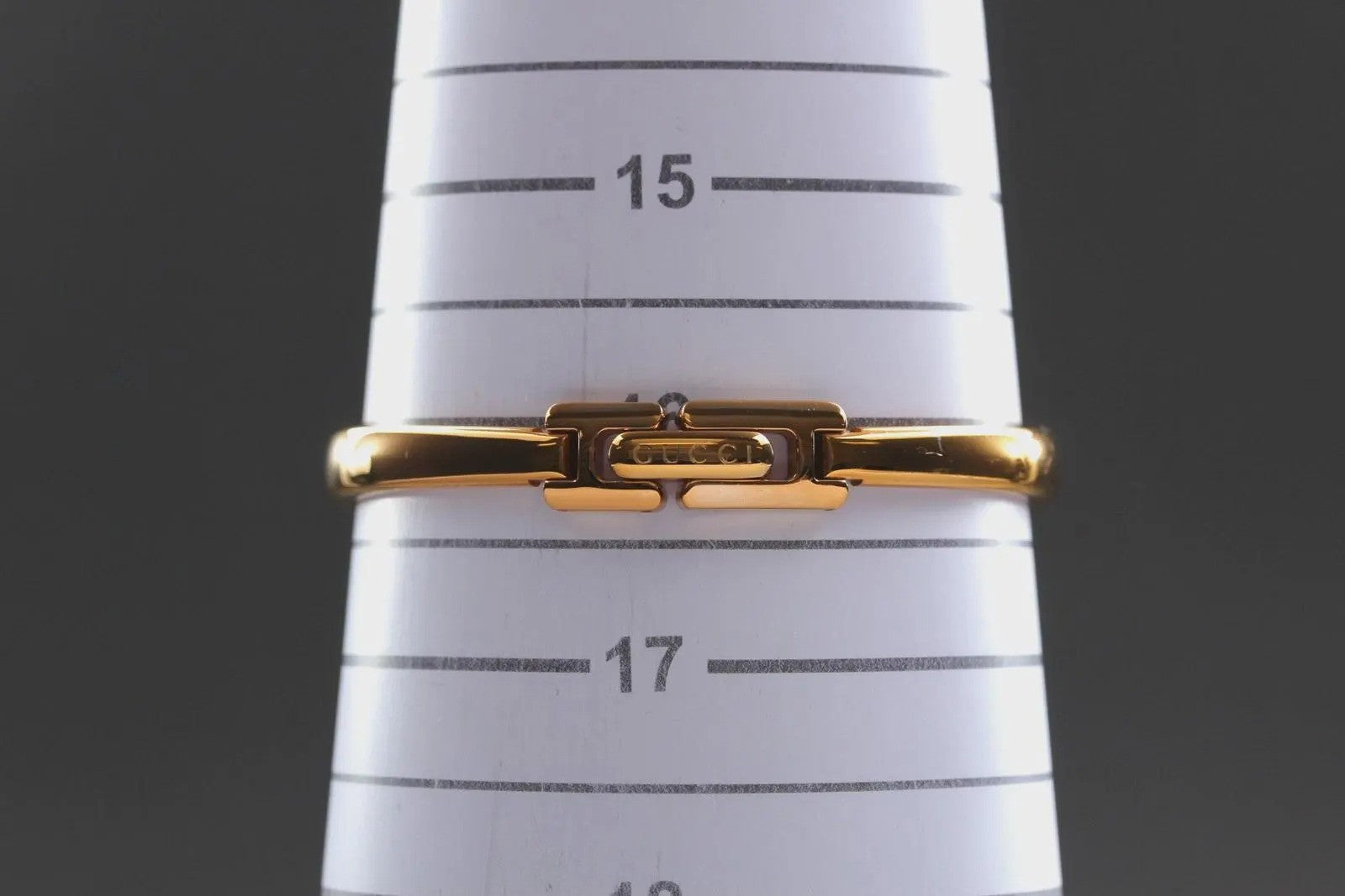 Gucci 1400L Wristwatch - Gold, Stainless Steel
