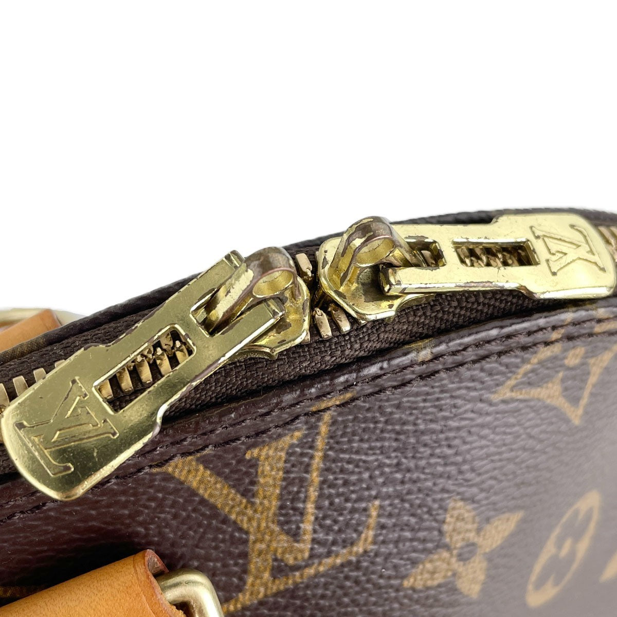 Louis Vuitton Alma Handbag - Brown, Coated Canvas- מגיע עם רצועה, מנעול ומפתח