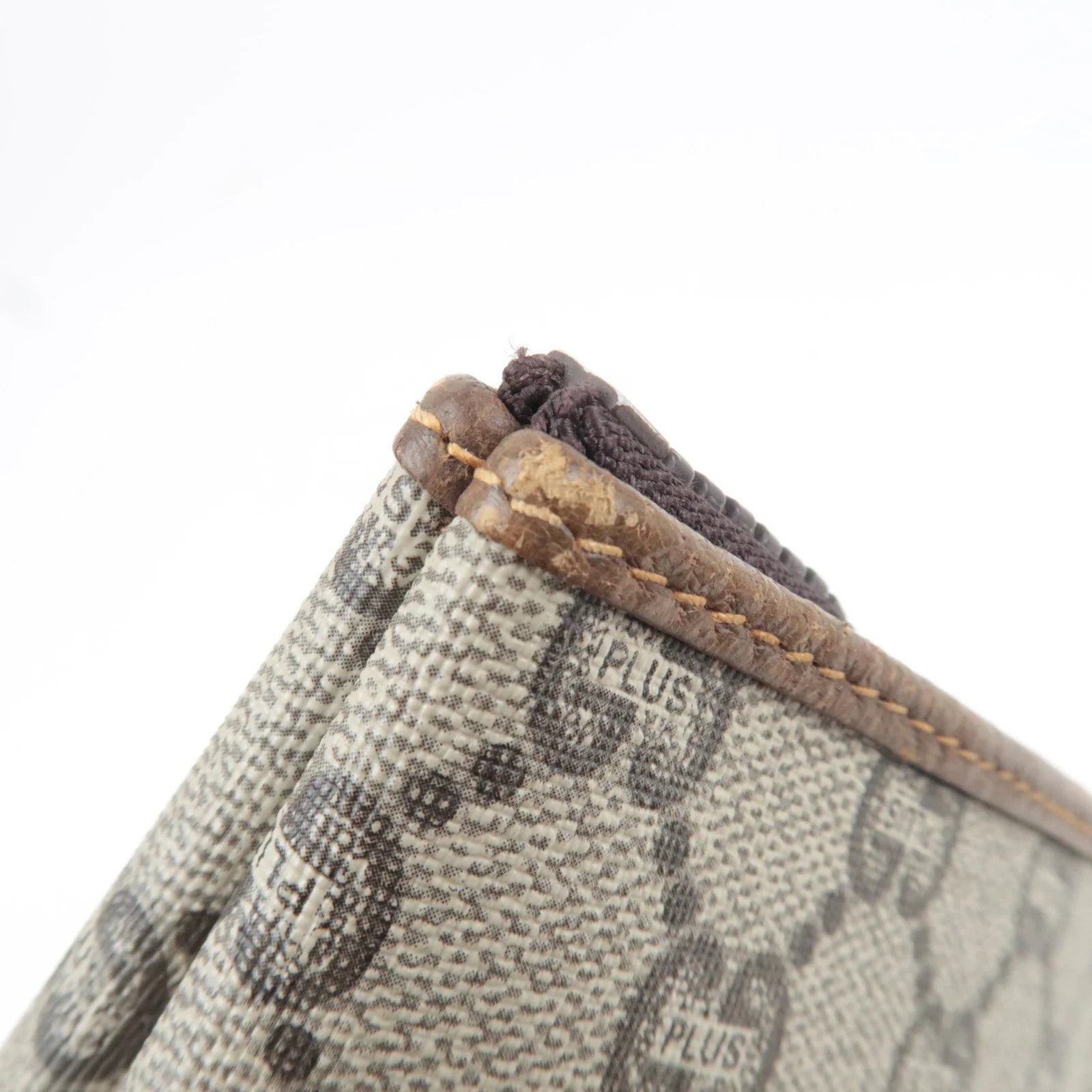 Gucci Old Gucci Clutch Bag - Beige, Brown, GG Plus Leather