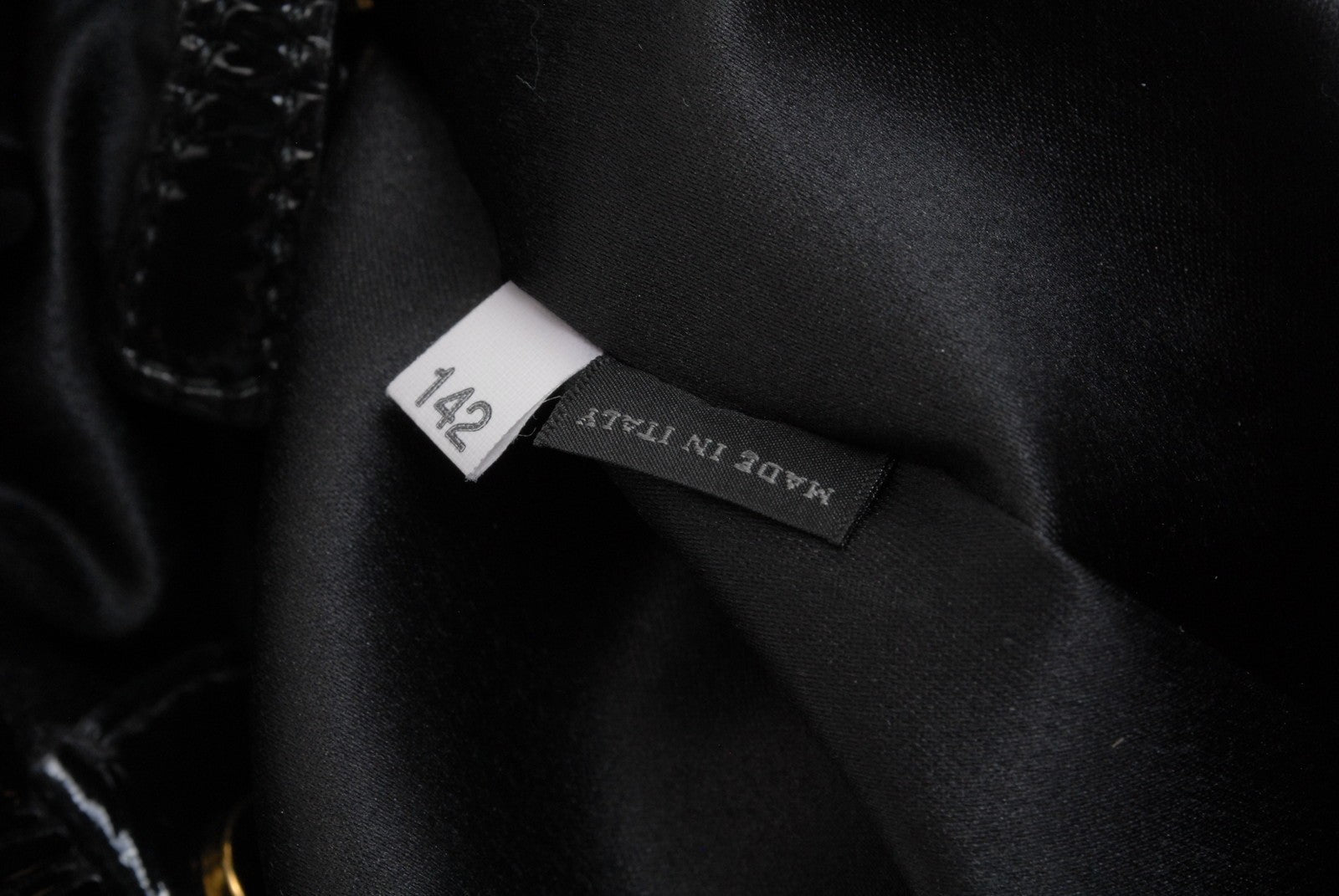 Miu Miu 142 Tote Shoulder Bag - Black, Patent Leather