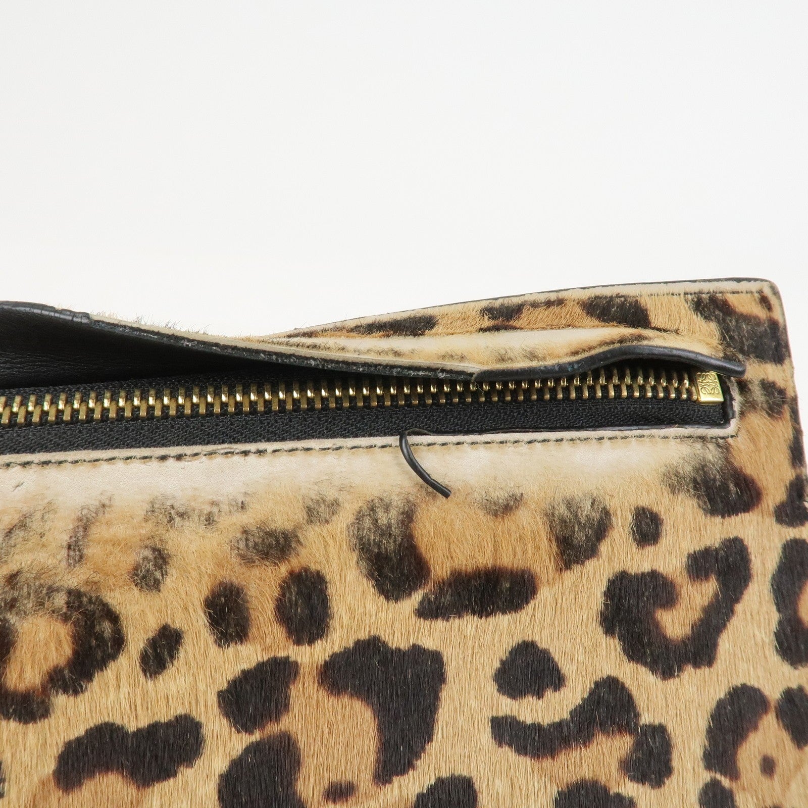 Loewe Anagram Logo Clutch Bag - Leopard, Unborn Calf Leather