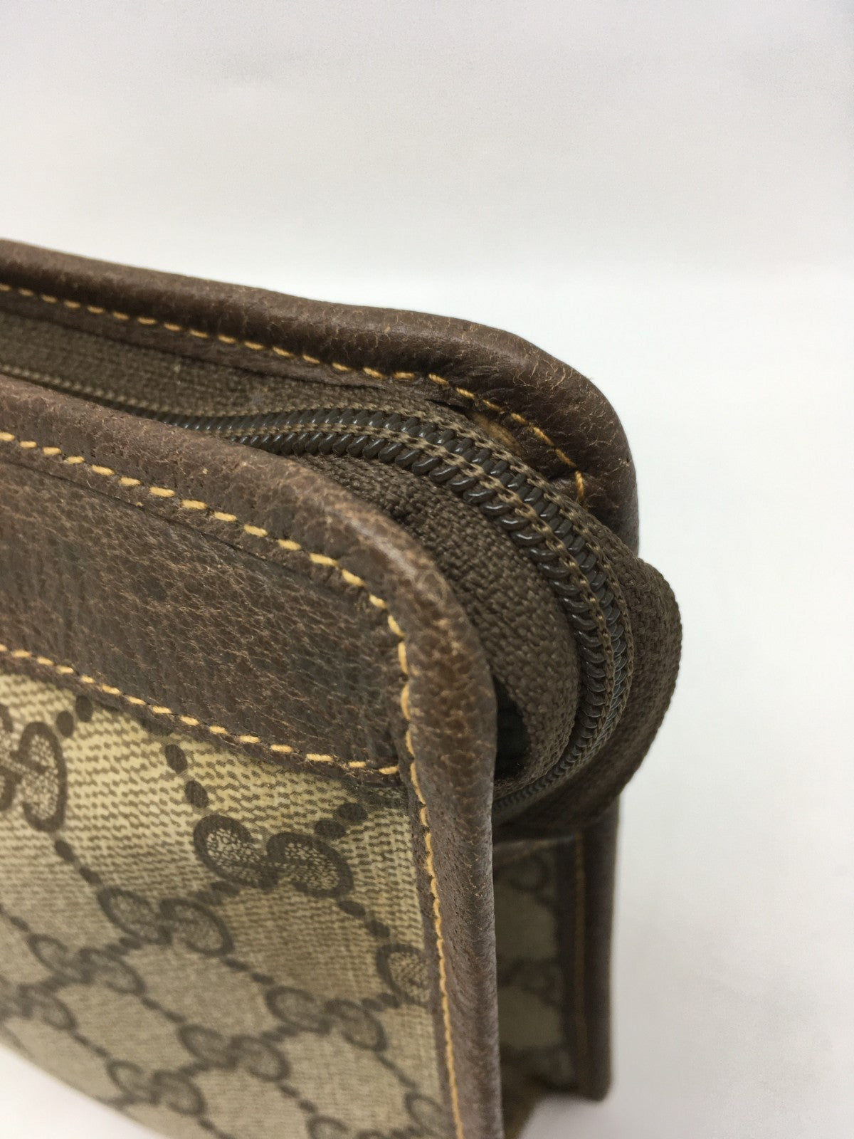 Gucci GG Supreme Monogram Clutch Bag - Beige/Brown, PVC Leather