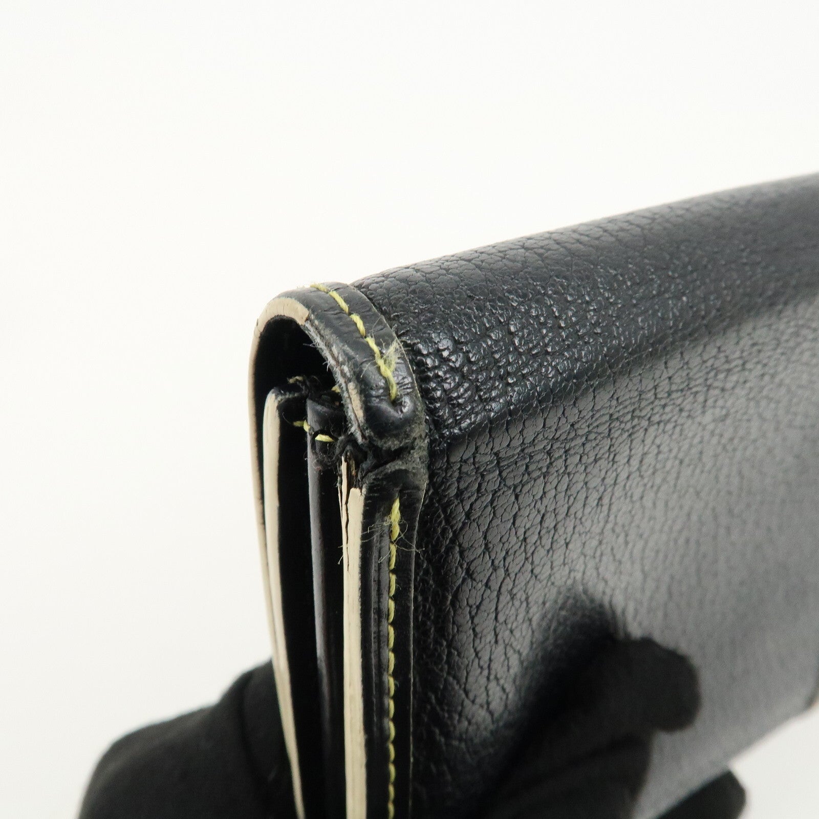 Louis Vuitton Portefeuille Favori Wallet - Noir, Suhari Leather