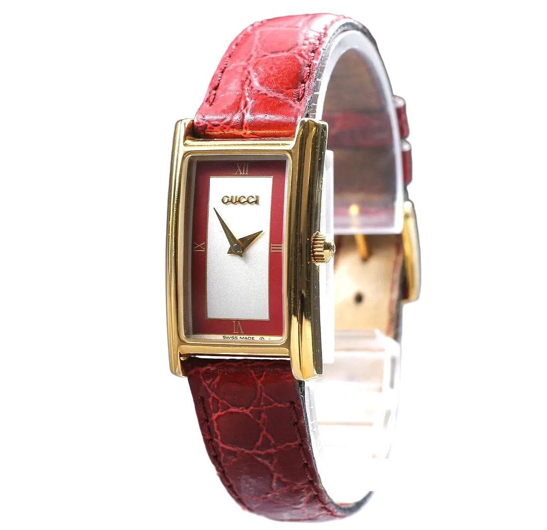 Gucci 2600L Wristwatch - Red, Leather