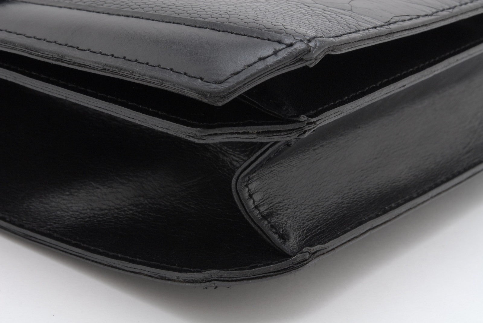Saint Laurent YSL Envelope Shoulder Bag - Black, Leather