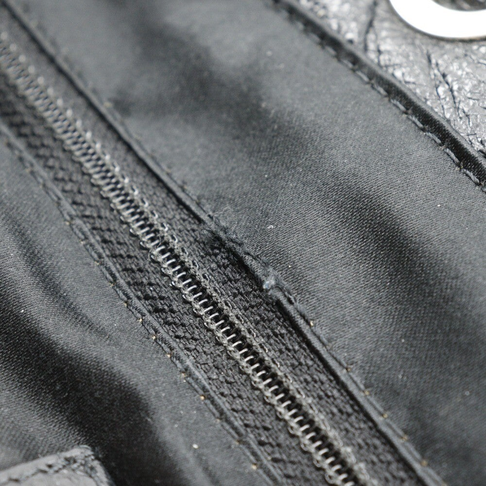 Chanel On the load Tote Bag - Black, Leather