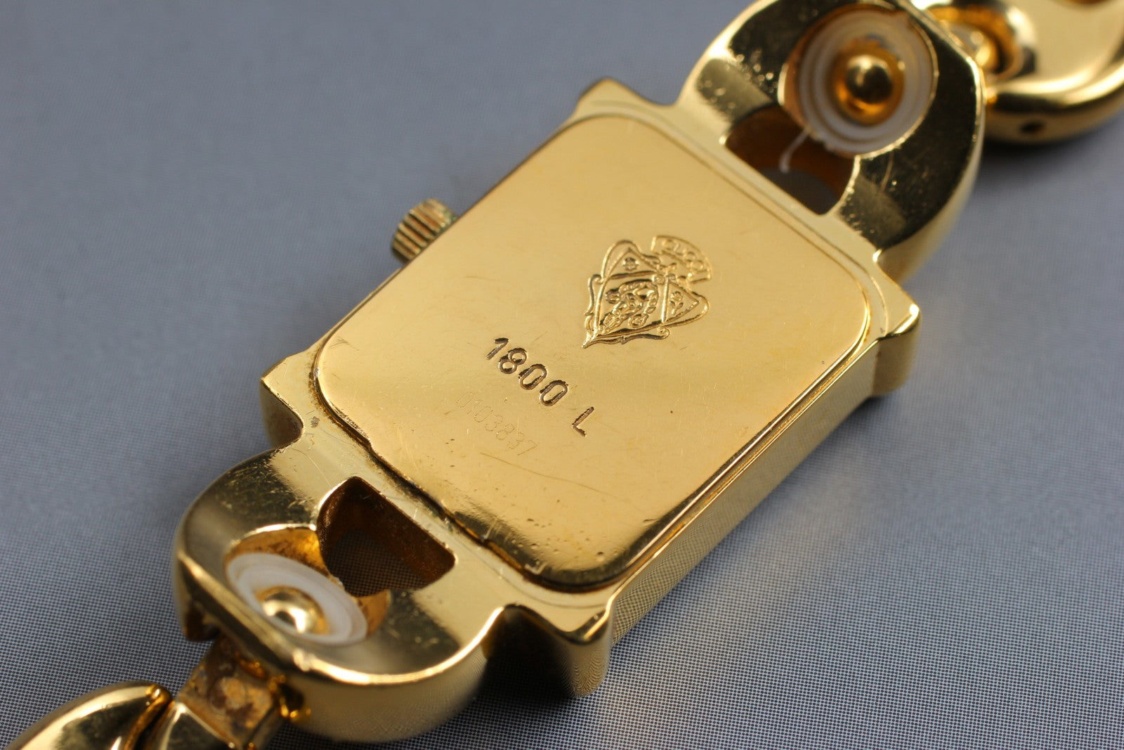 Gucci 1800L.2 Wristwatch - Gold, Stainless Steel, Leather