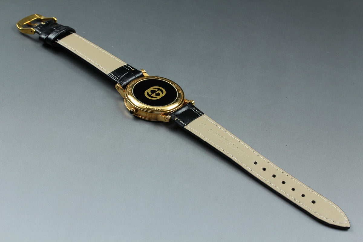 Gucci 7200M Wristwatch - White, Stainless Steel