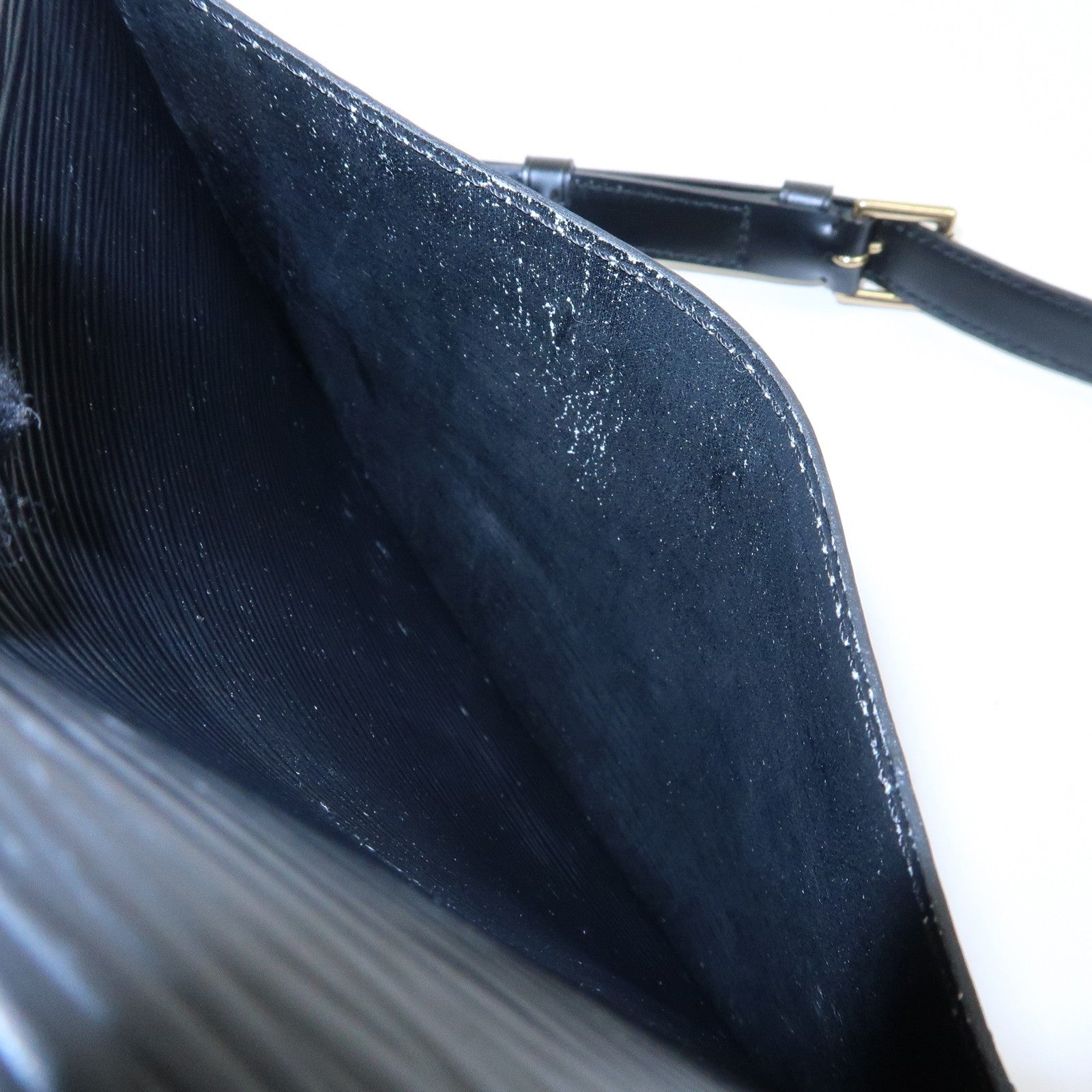 Louis Vuitton Shoulder Crossbody Bag - Noir, Epi Leather