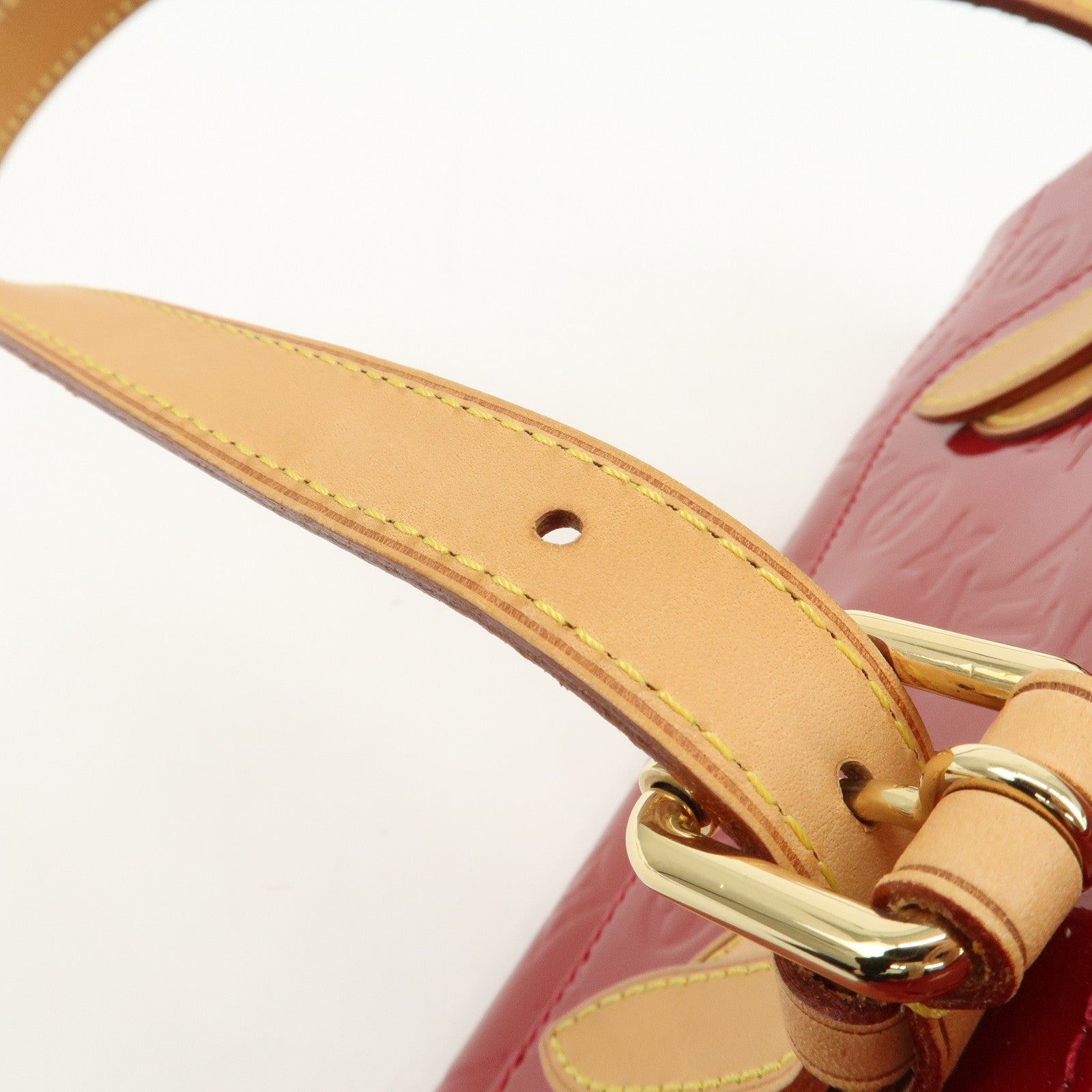 Louis Vuitton Vernis Rosewood Avenue Handbag - Pomme D'Amour, Vernis Leather