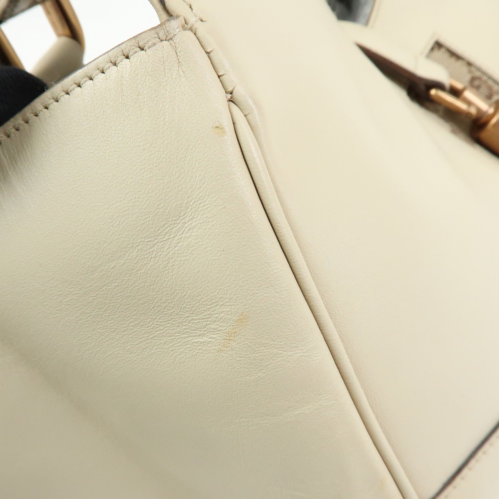 Gucci Jeckie Shoulder Bag - Ivory, Leather