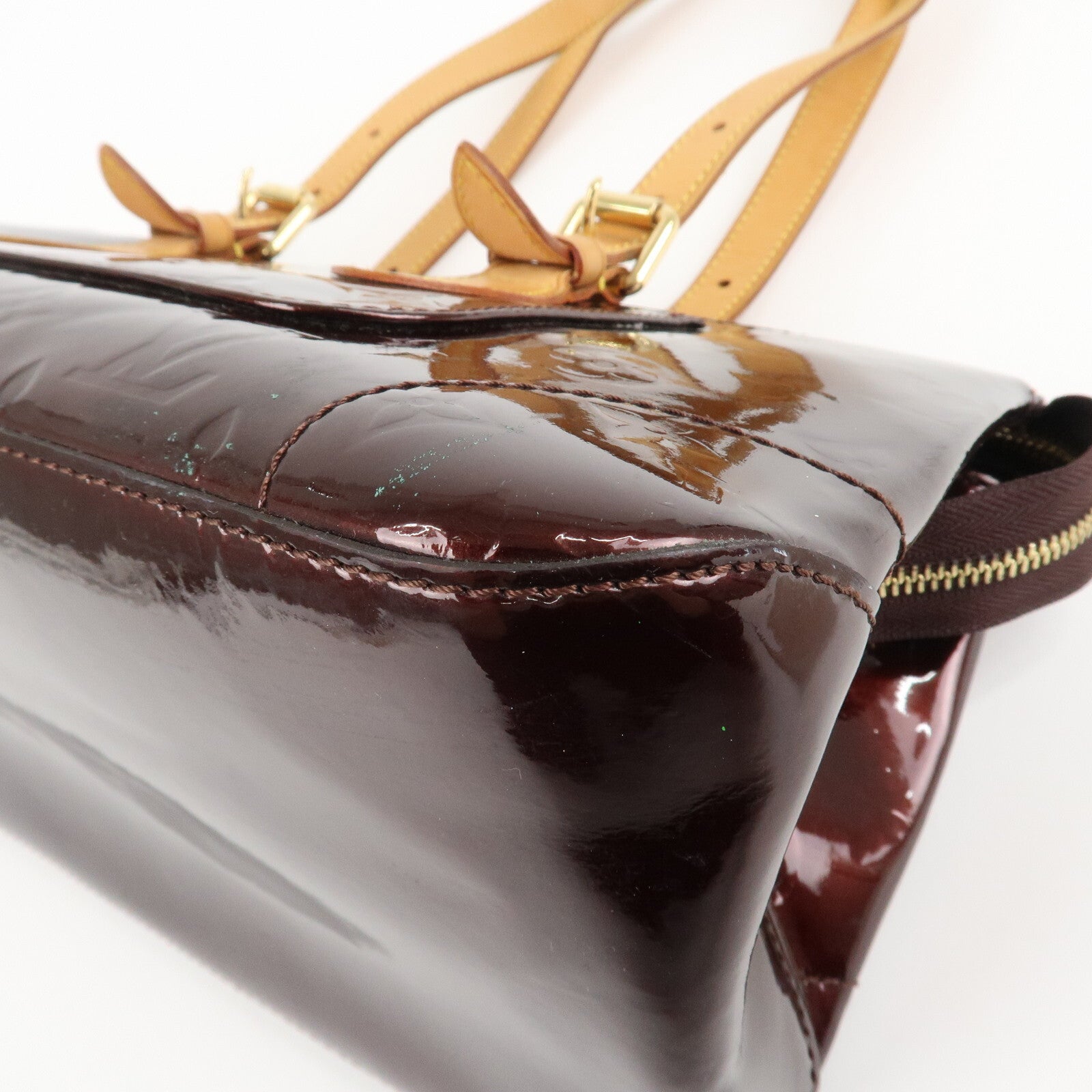 Louis Vuitton Avenue Handbag - Amarante, Vernis Leather