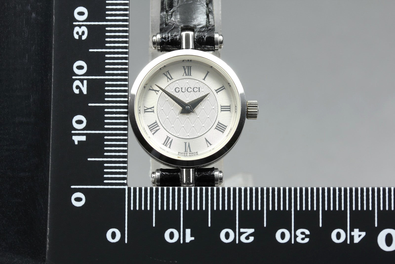Gucci 2040L Watch - Black and Silver, Stainless Steel and Leather