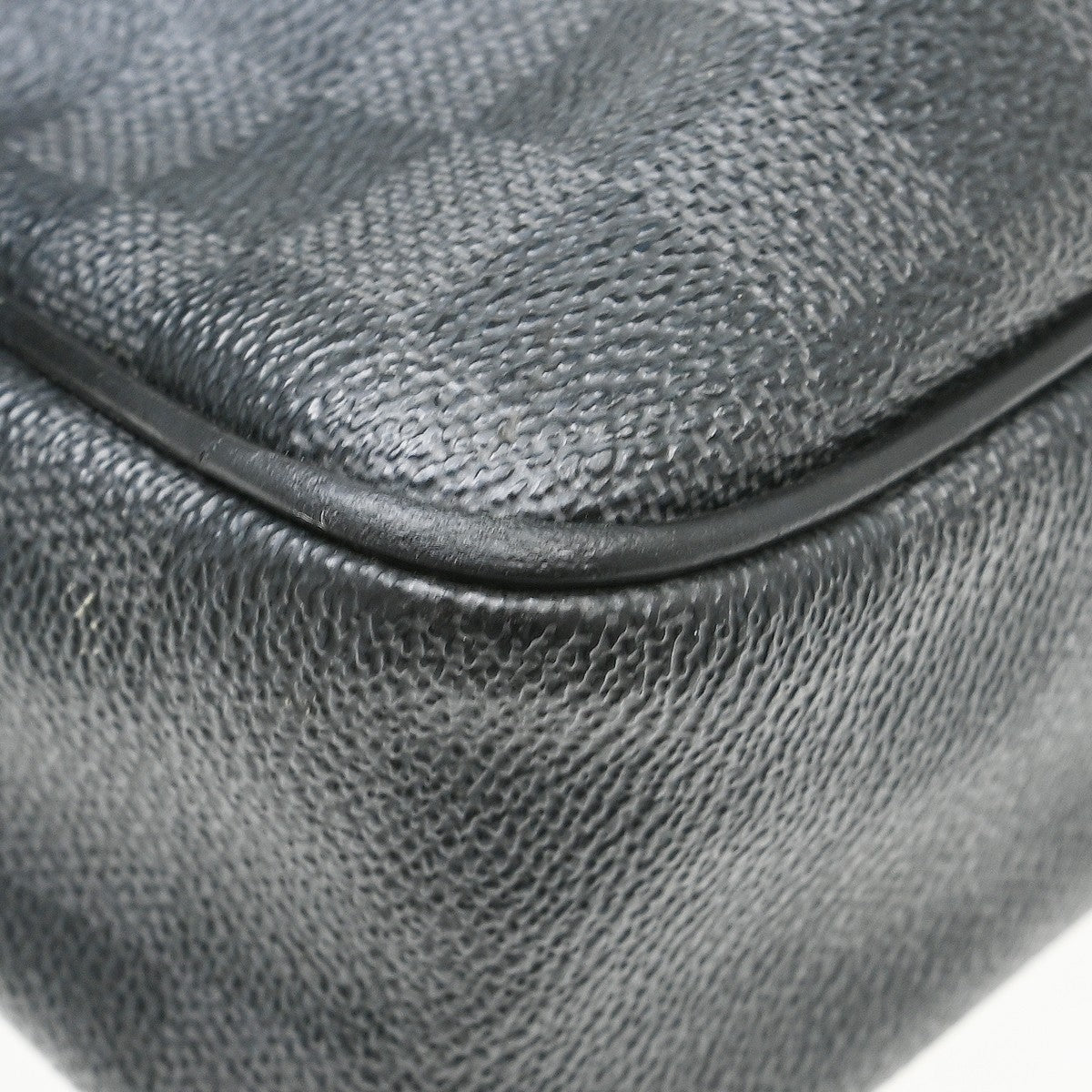 Louis Vuitton Daniel MM Messenger Bag - Black, Damier Canvas, Leather