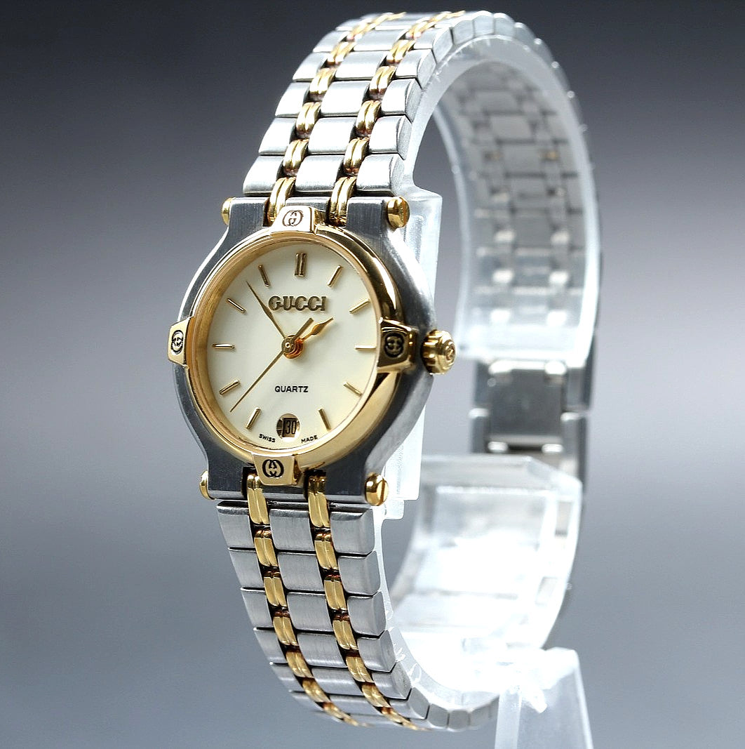 Gucci 9000L Wristwatch - White, Stainless Steel