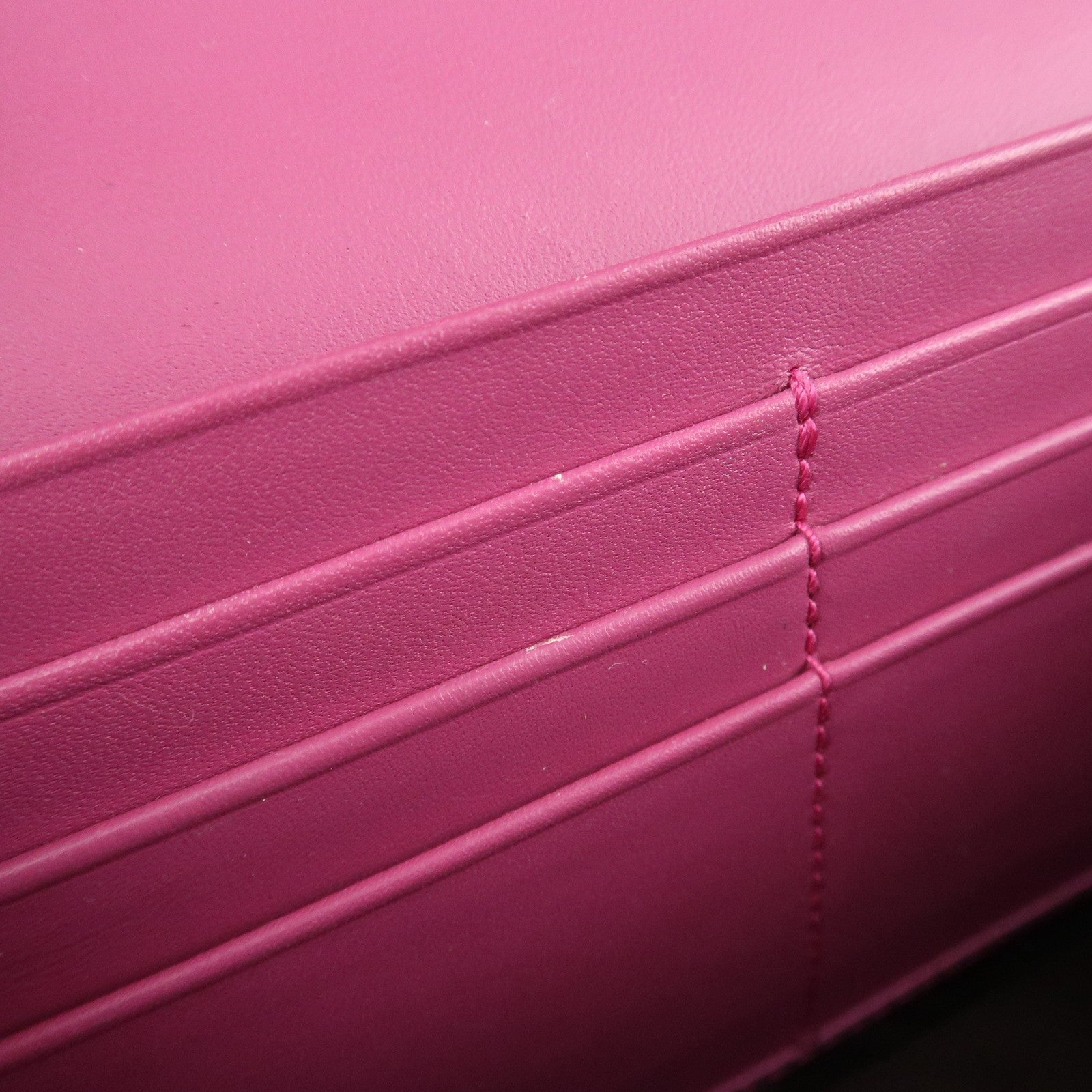 Gucci GG Supreme Leather Canvas Padlock Chain