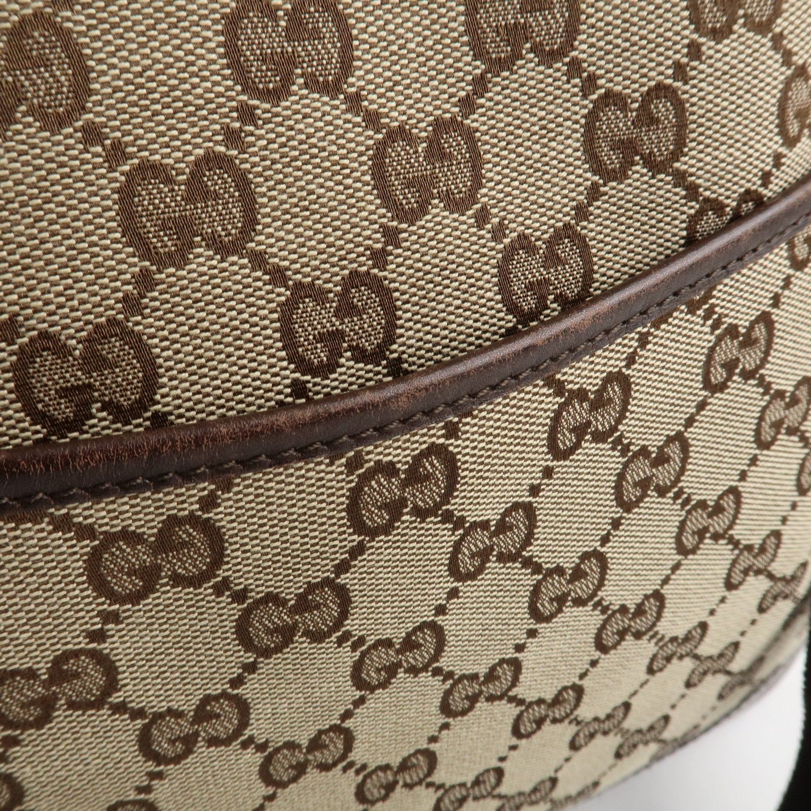 Gucci GG Canvas Leather Shoulder Bag Crossbody Brown