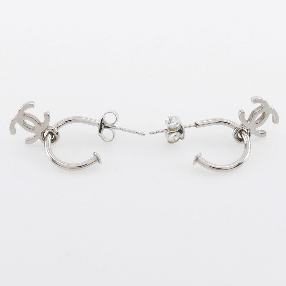 Chanel COCO Mark Piercing Hoop - Silver, Metallic
