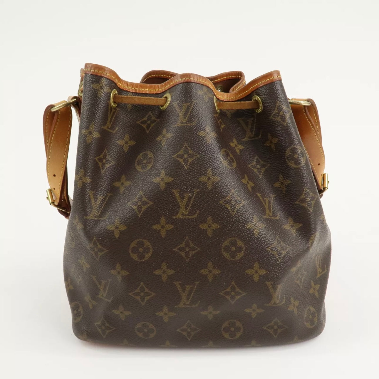 Louis Vuitton Petit Noe bucket Bag