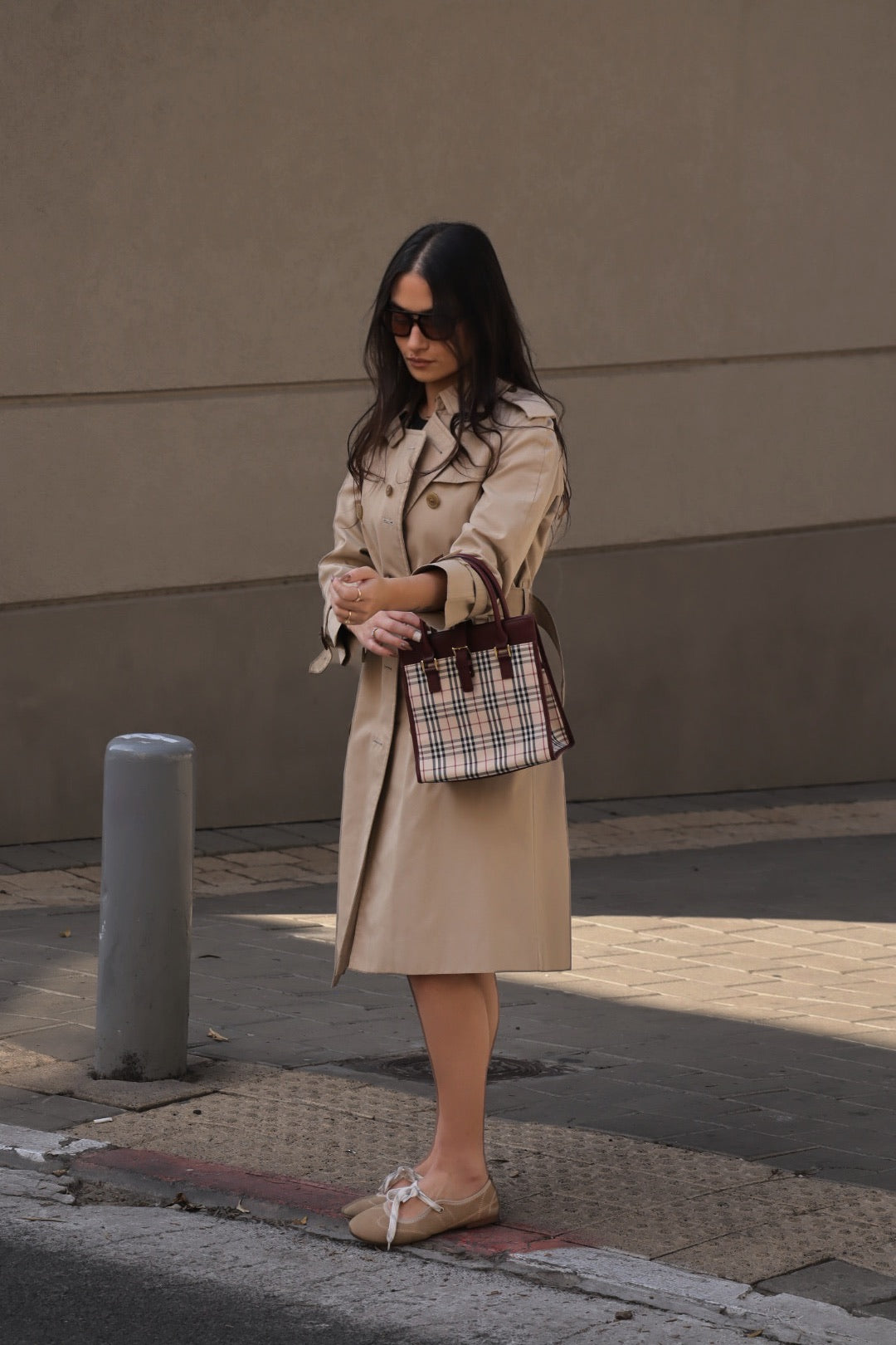 Burberry GHW hand bag