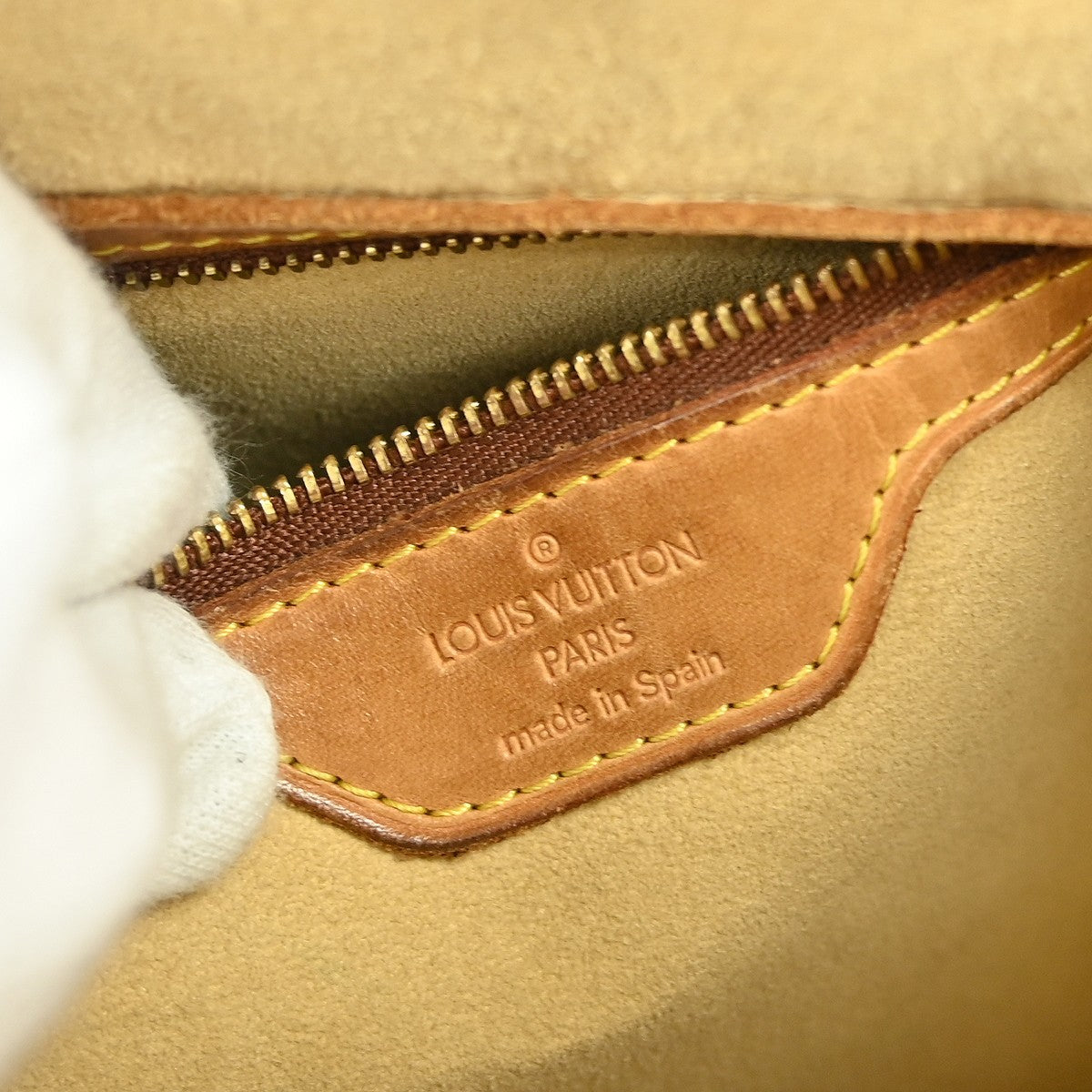 Louis Vuitton Looping GM Shoulder Bag - Brown, Leather 