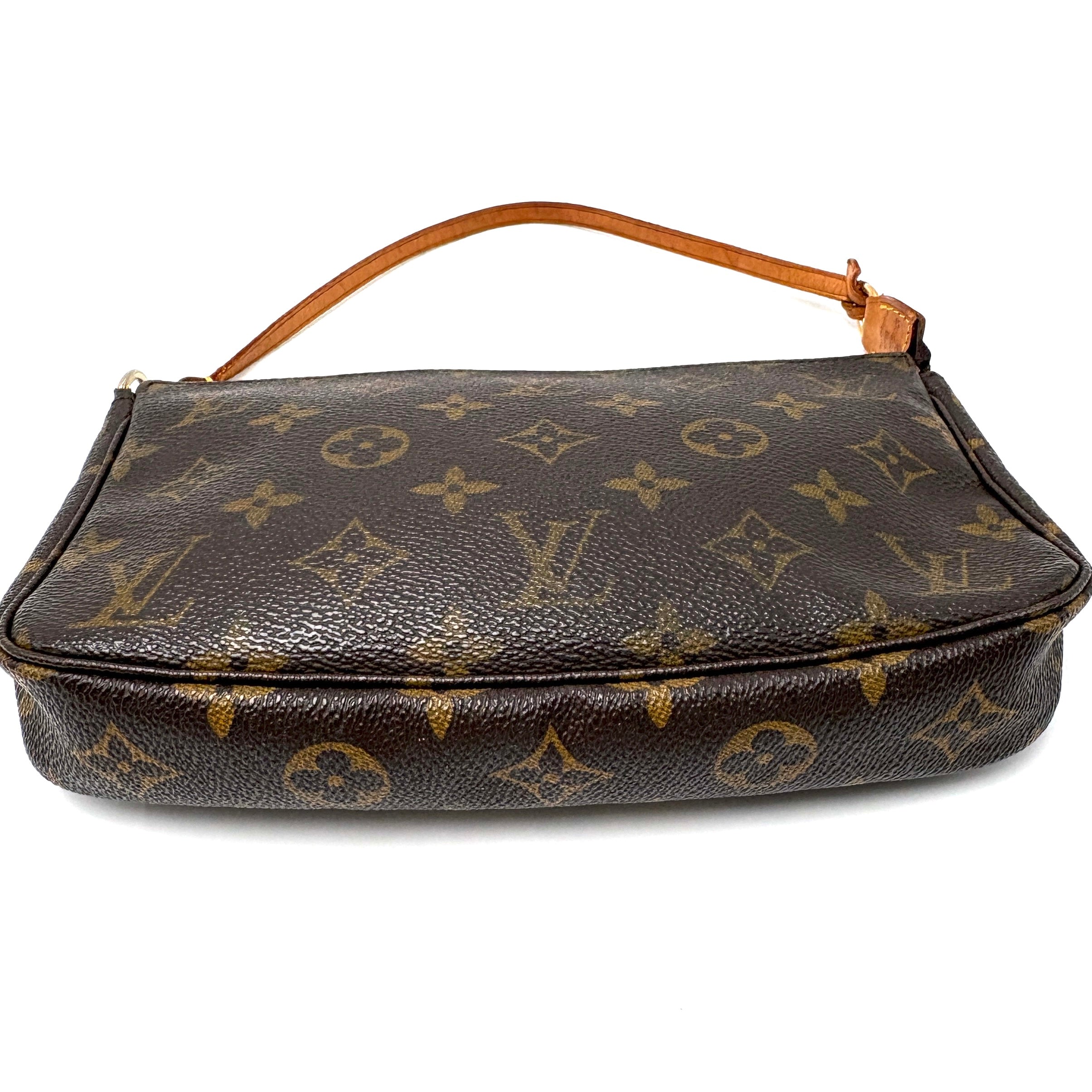 Louis Vuitton Pochette accessories