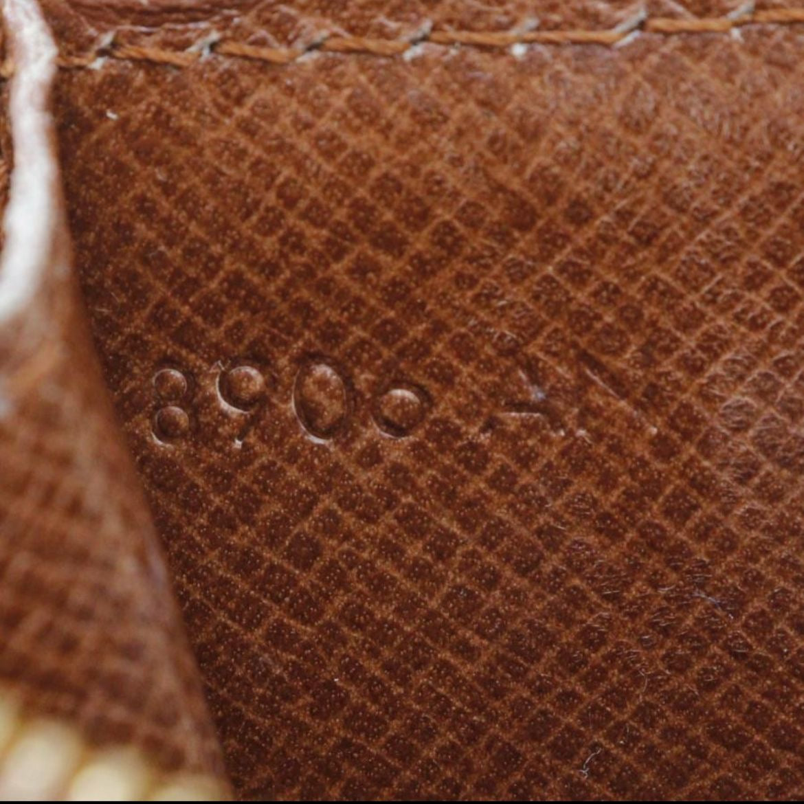 LOUIS VUITTON Portonet Zip Bi-Fold Wallet