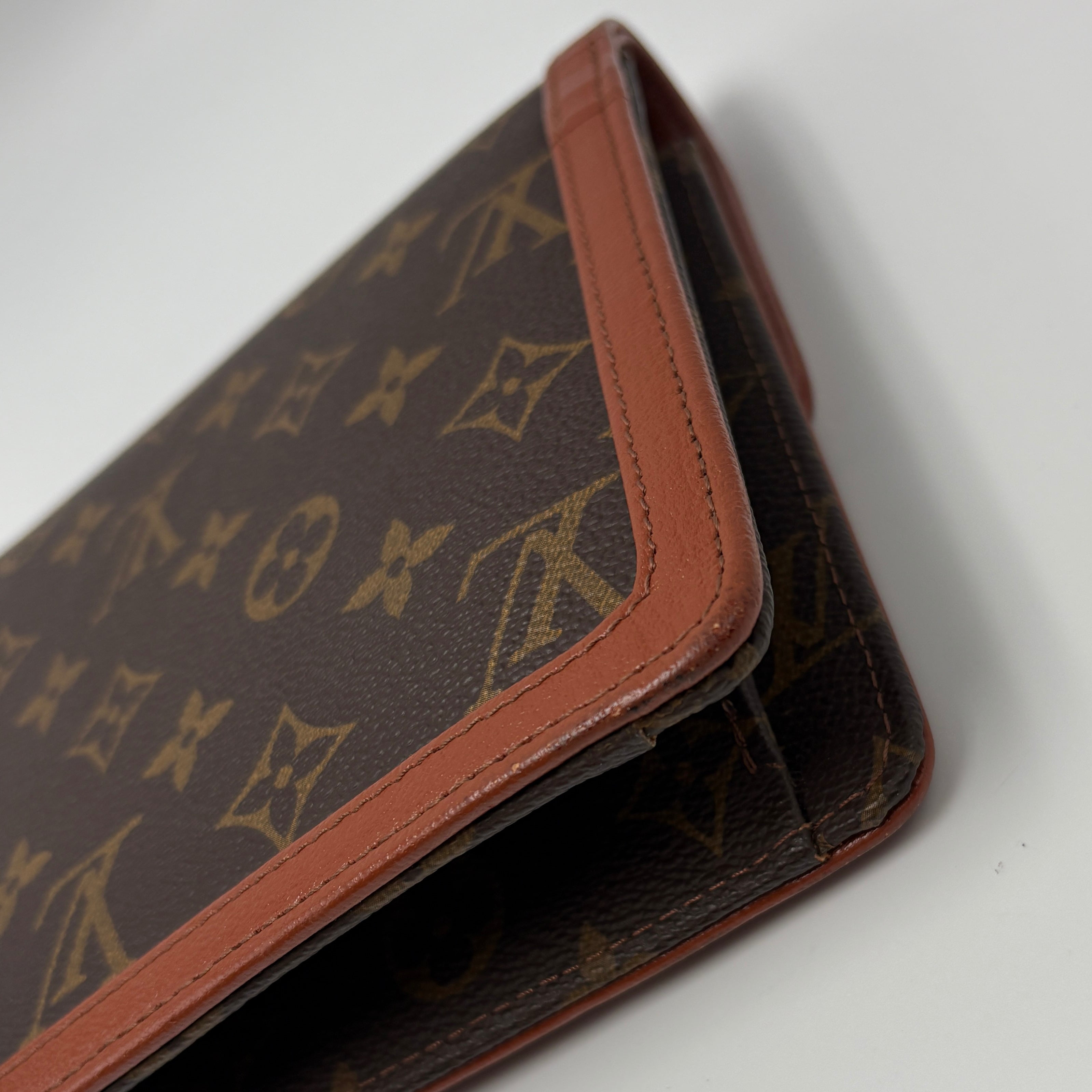 Louis Vuitton Monogram Pochette Dame GM Clutch Bag