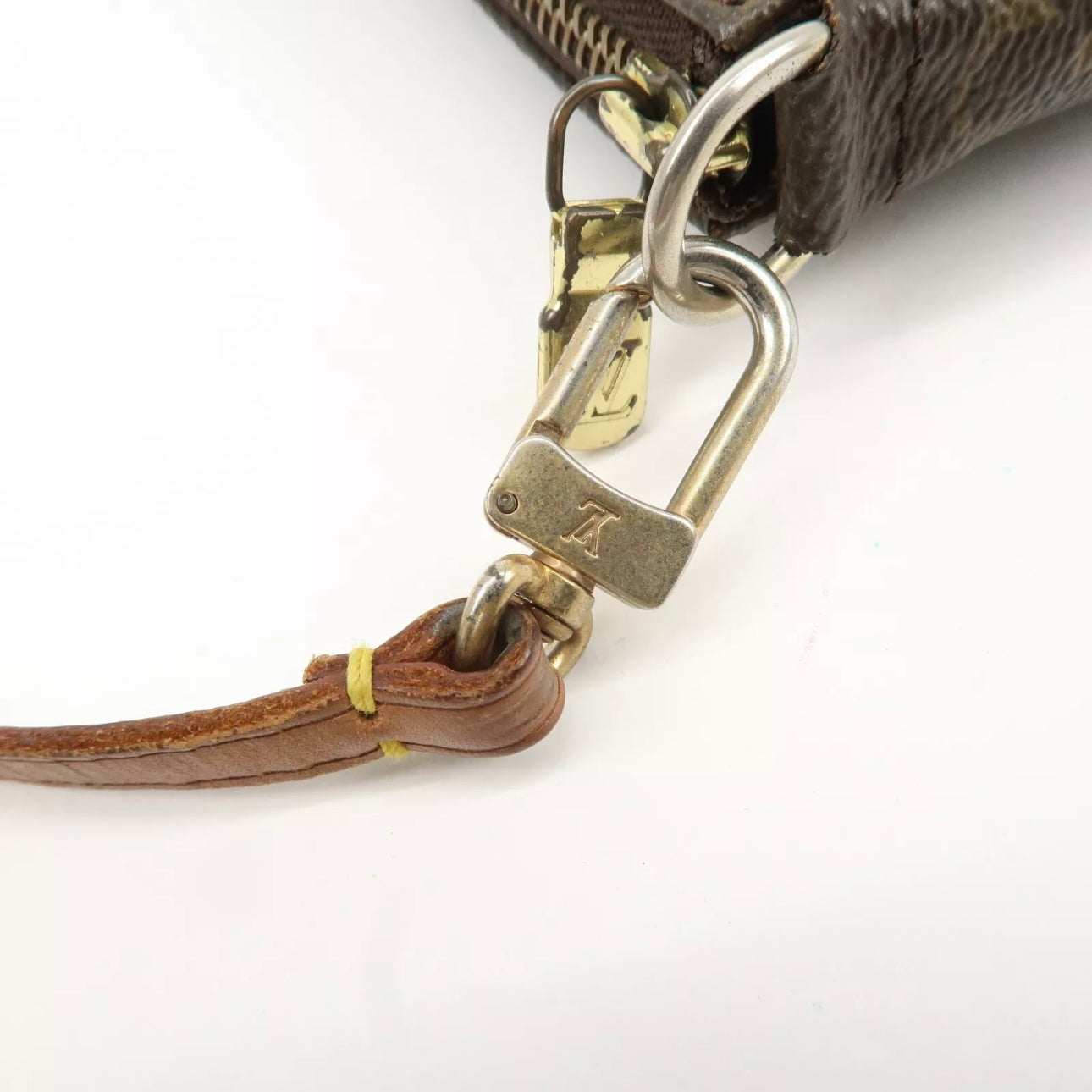 Louis Vuitton Pochette Accessories