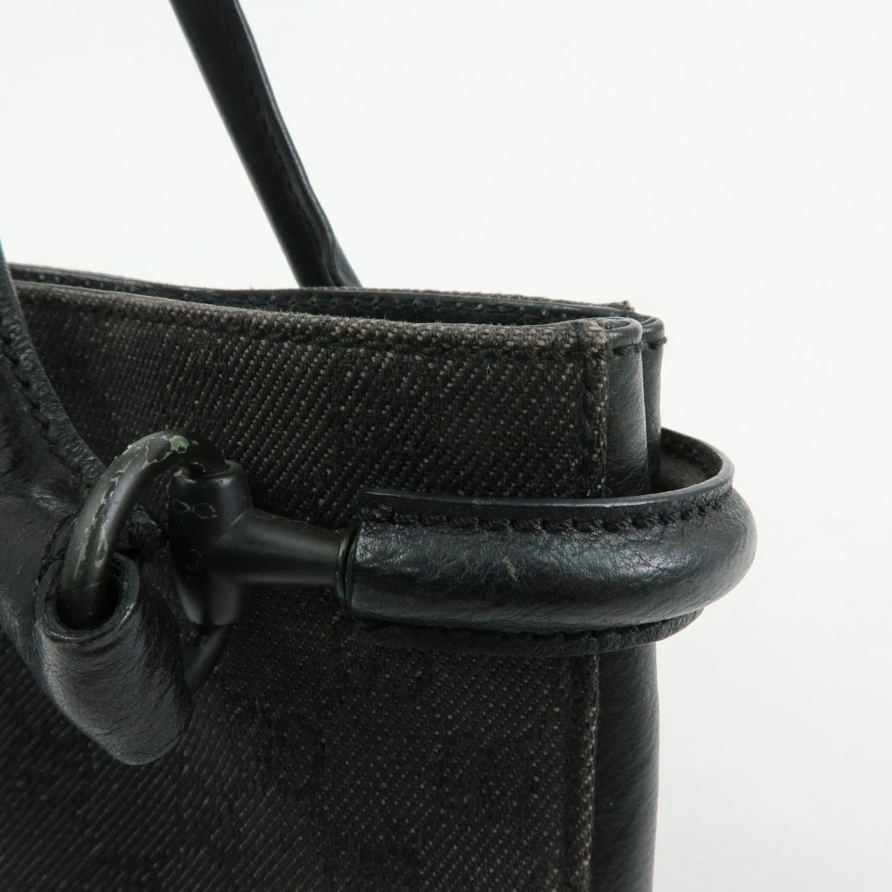 Gucci GG Denim Shoulder bag