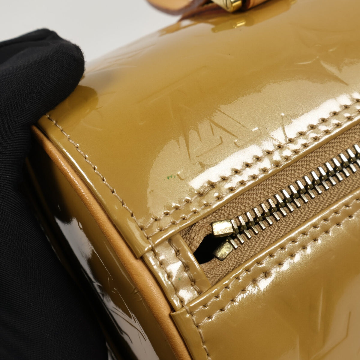 Louis Vuitton Bedford Shoulder Bag - Yellow, Patent Leather