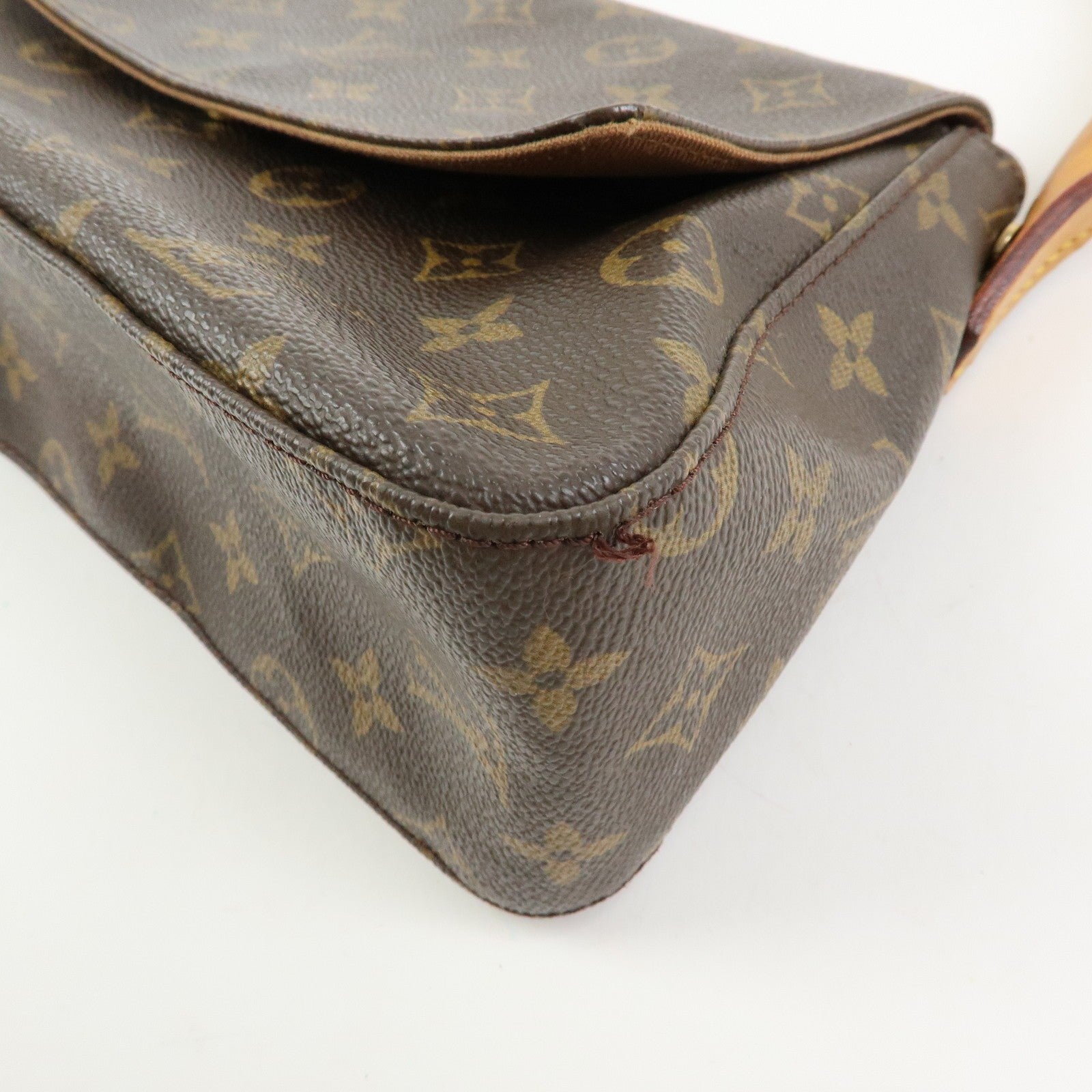 Louis Vuitton Mini Looping Shoulder Bag - Brown, Monogram Canvas- סופר מבוקש!