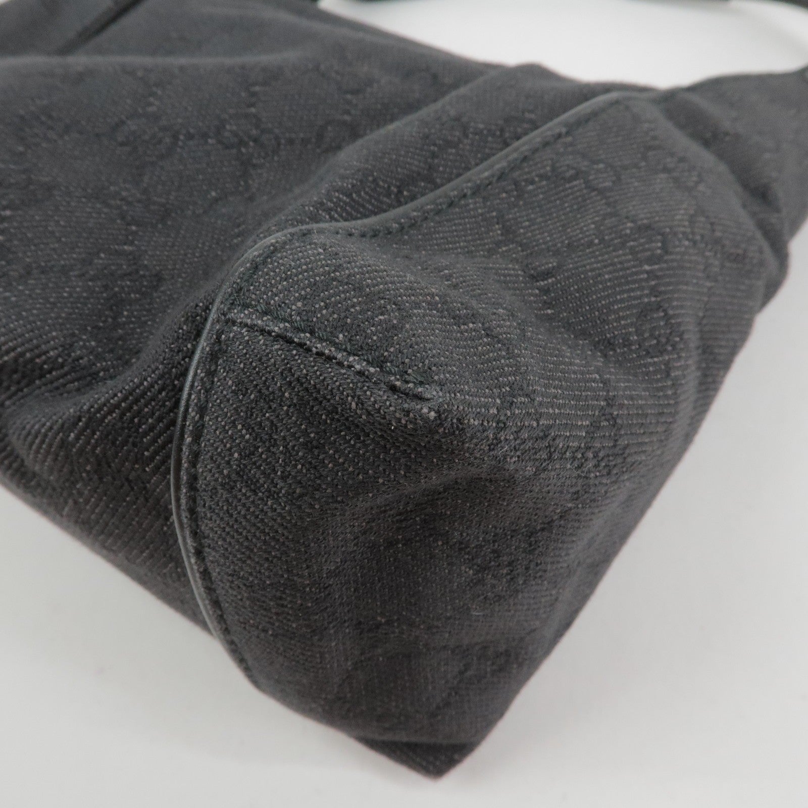 Gucci Shoulder Bag - Black, Leather 