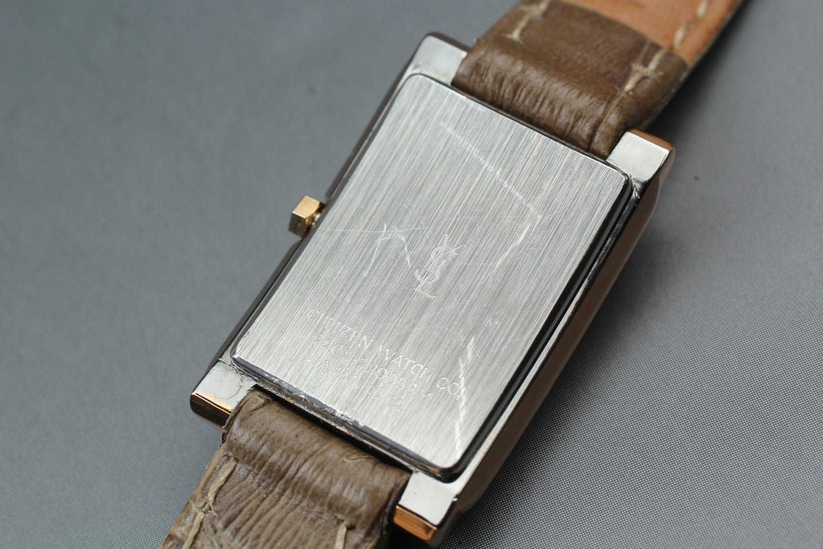 Yves Saint Laurent 2202-229053 Women's Watch - Brown, Leather