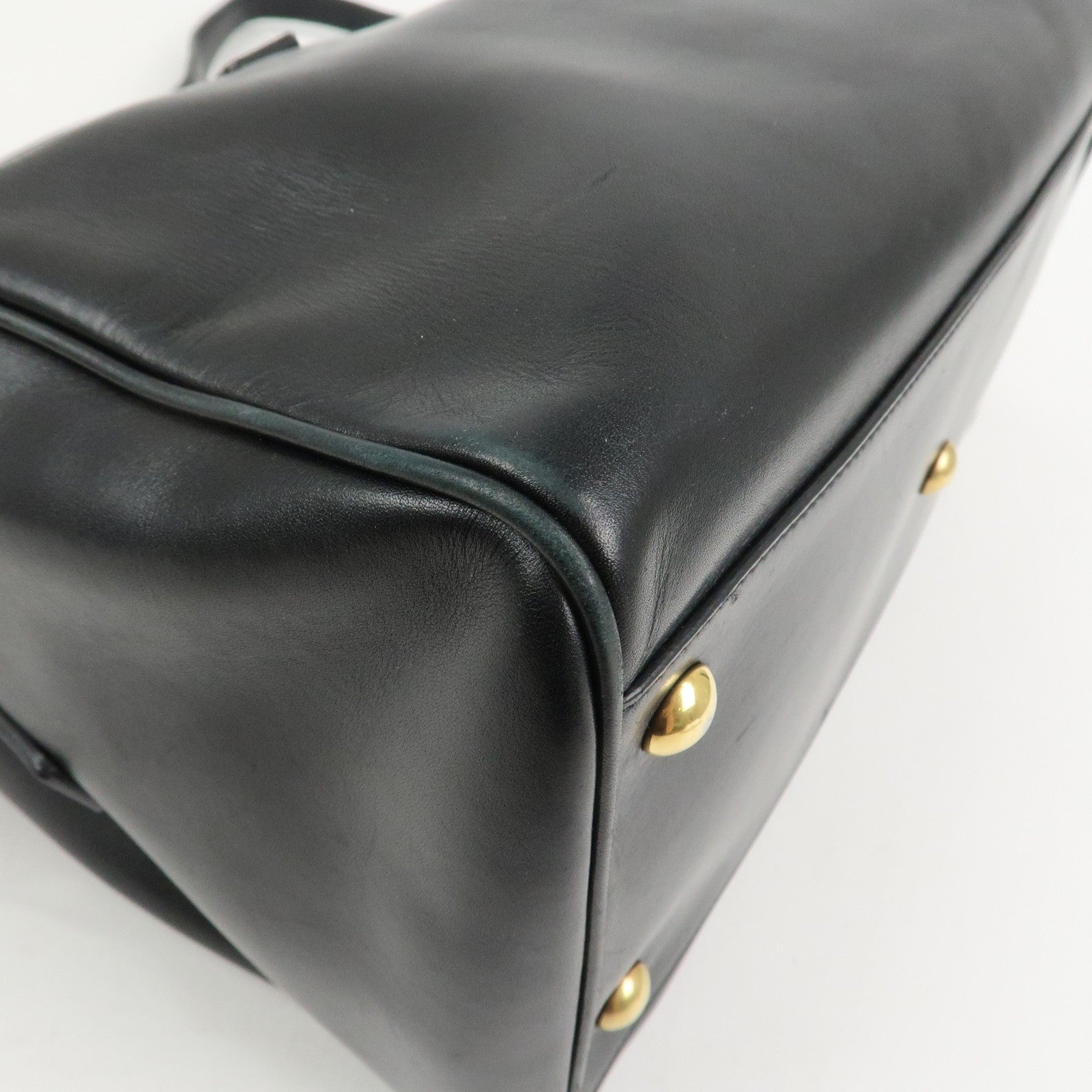 Saint Laurent Hand Bag - Black, Leather 