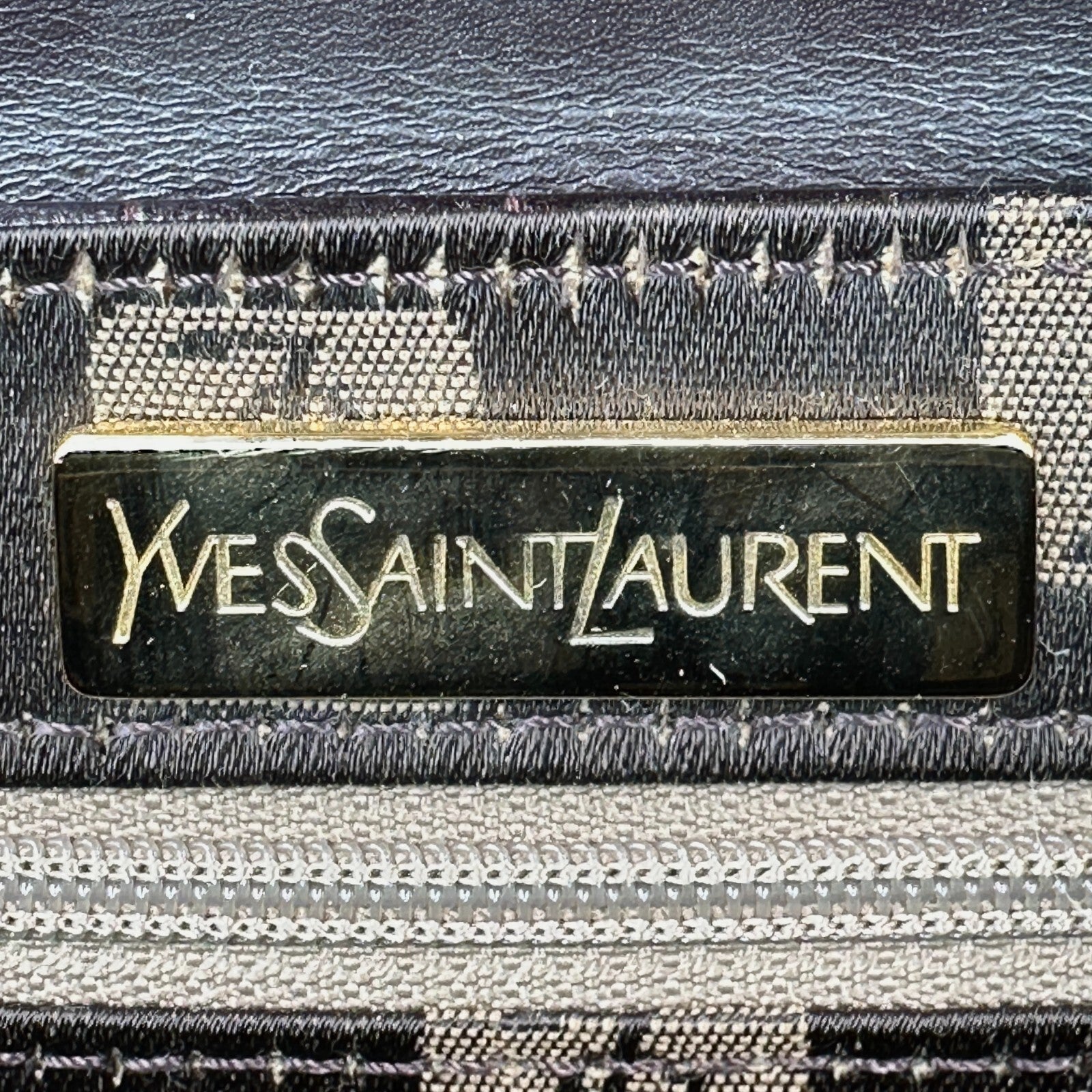 Saint Laurent Toto Handbag - Brown, Leather 