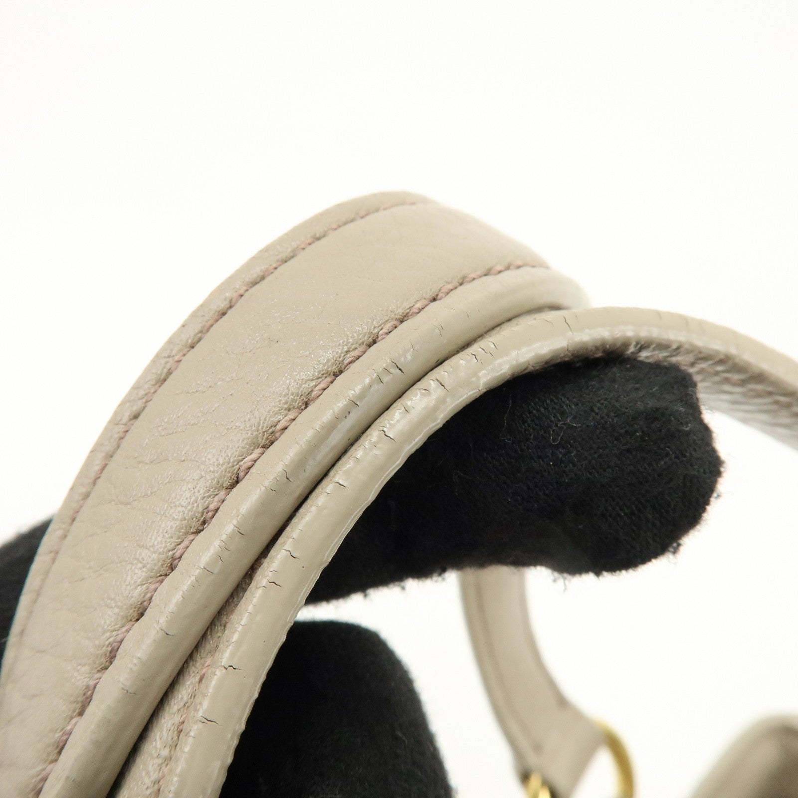 Miu Miu RN0757 Hand Bag - Beige, Leather