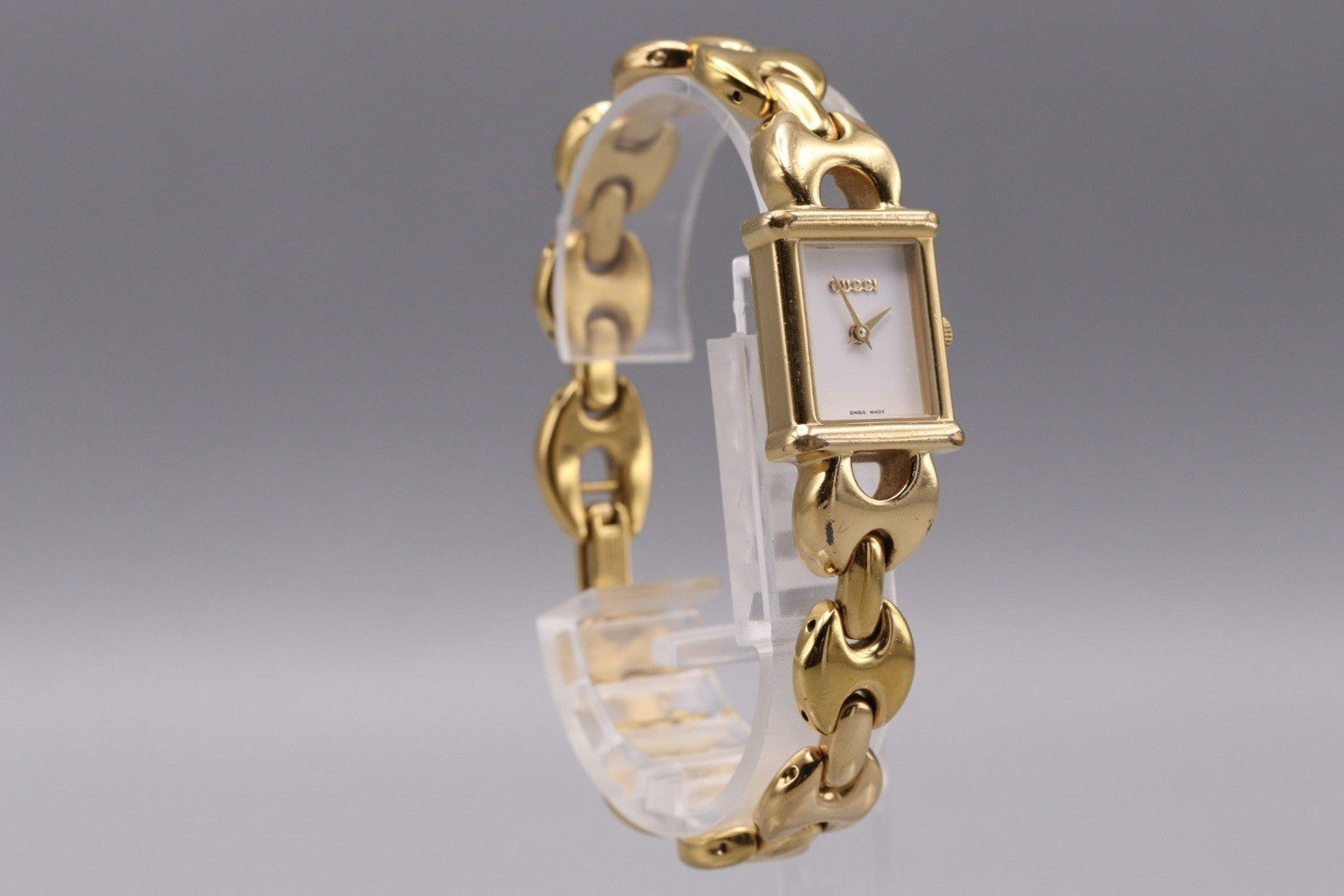 Gucci 1800L Wristwatch - Gold, Stainless Steel- מגיע עם הקופסה והרצועות!